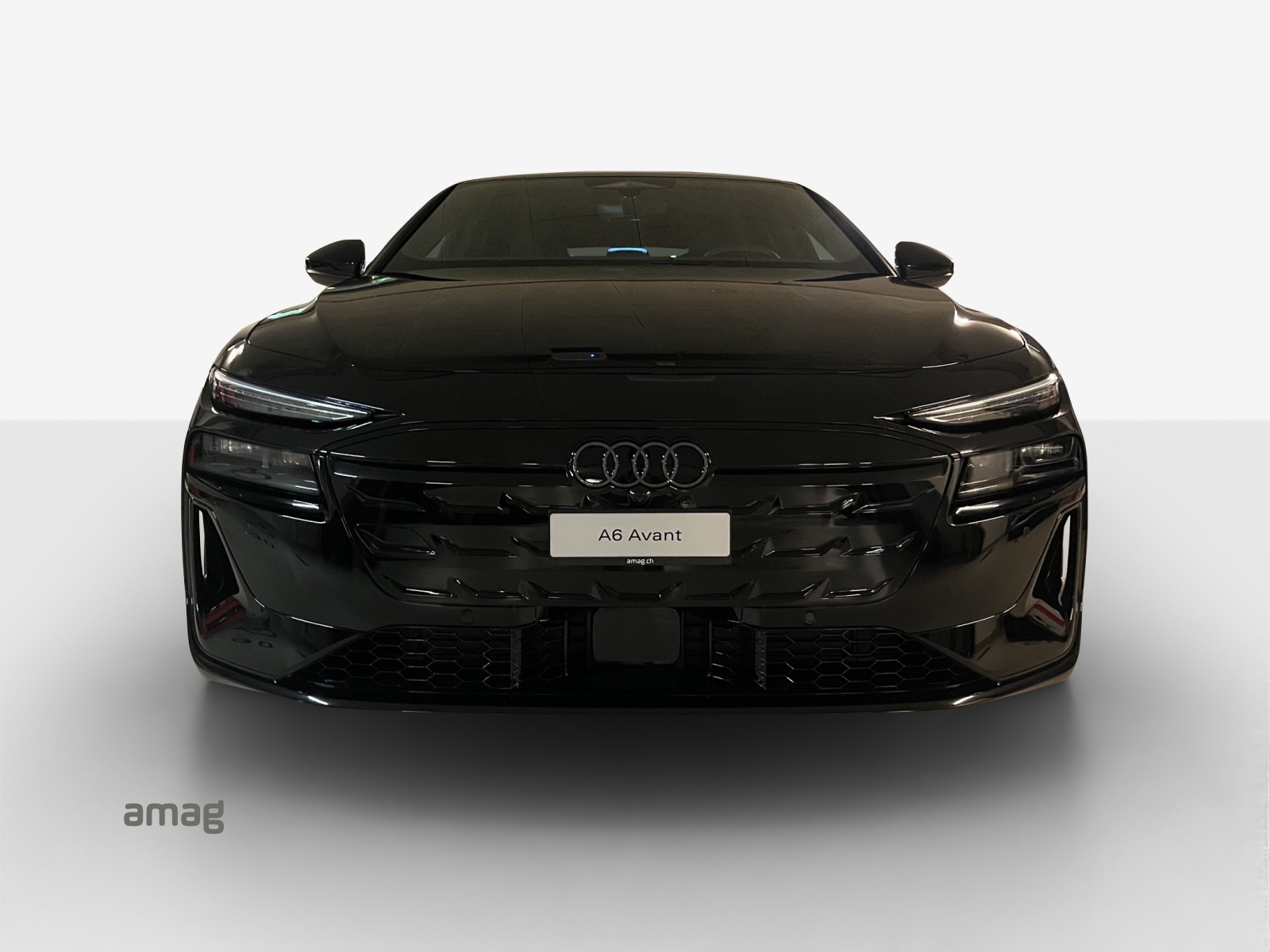 AUDI A6 Avant e-tron quattro-image-1