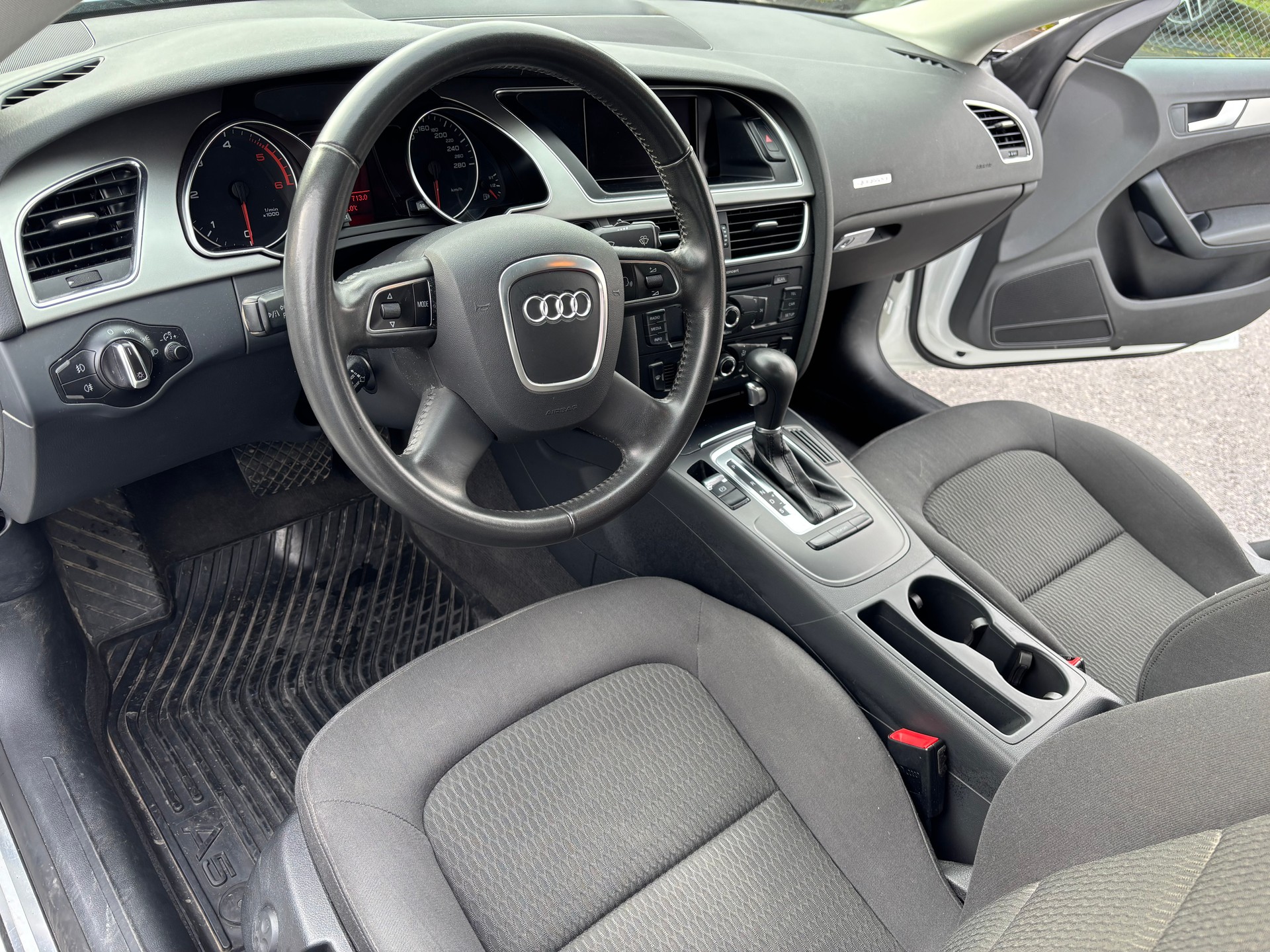 AUDI A5 Sportback 3.0 TDI quattro S-tronic-image-8