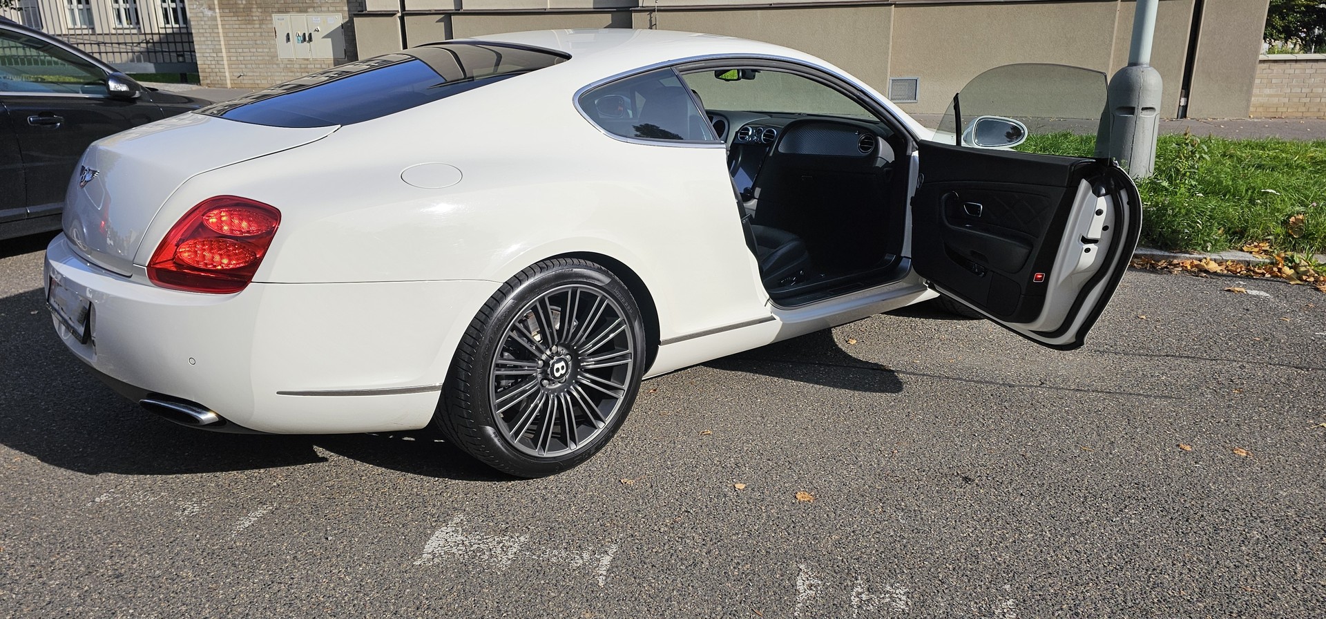 BENTLEY Continental GT 6.0-image-1