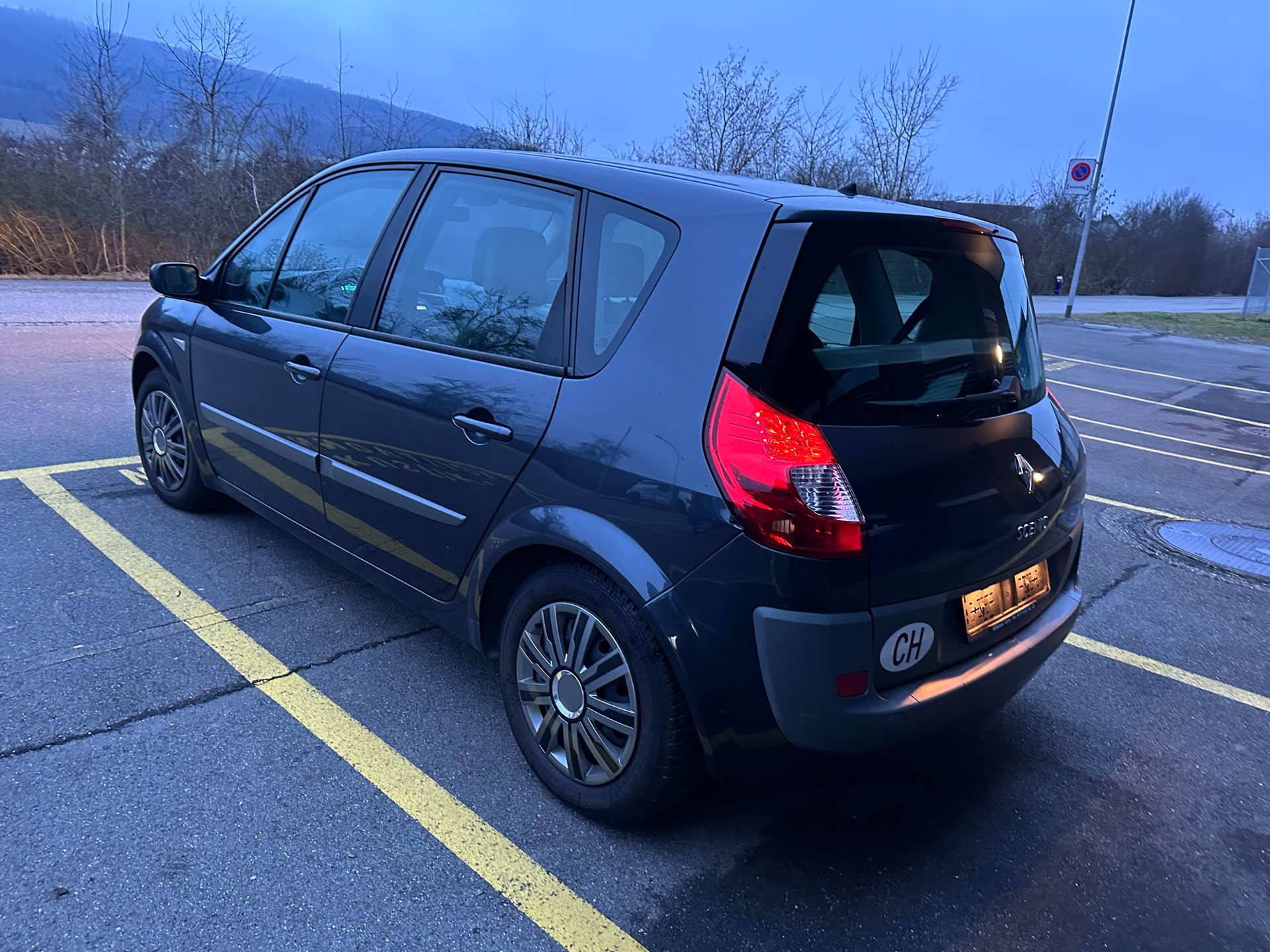 RENAULT Scénic 2.0 16V Fairway Automatic-image-2