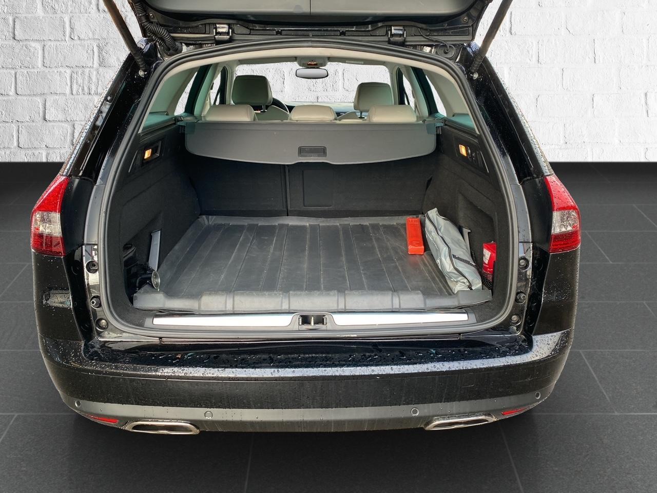 CITROEN C5 Tourer 2.0 BlueHDi 180 Exclusive-image-10