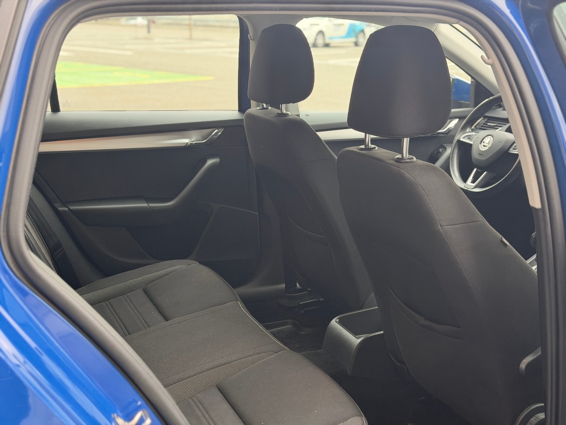 SKODA Octavia Combi 2.0 TDI Ambition 4x4 DSG-image-20