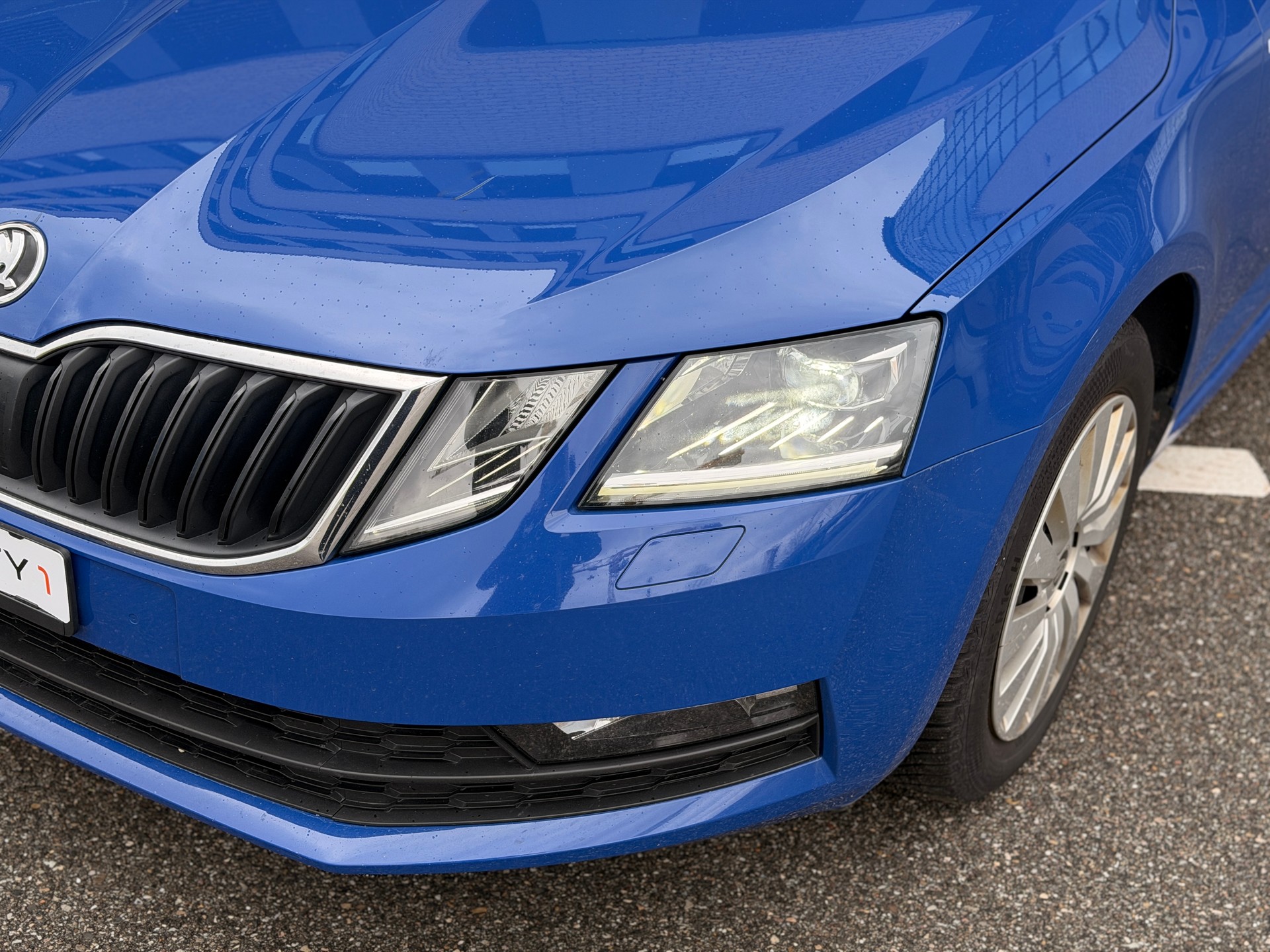 SKODA Octavia Combi 2.0 TDI Ambition 4x4 DSG-image-9