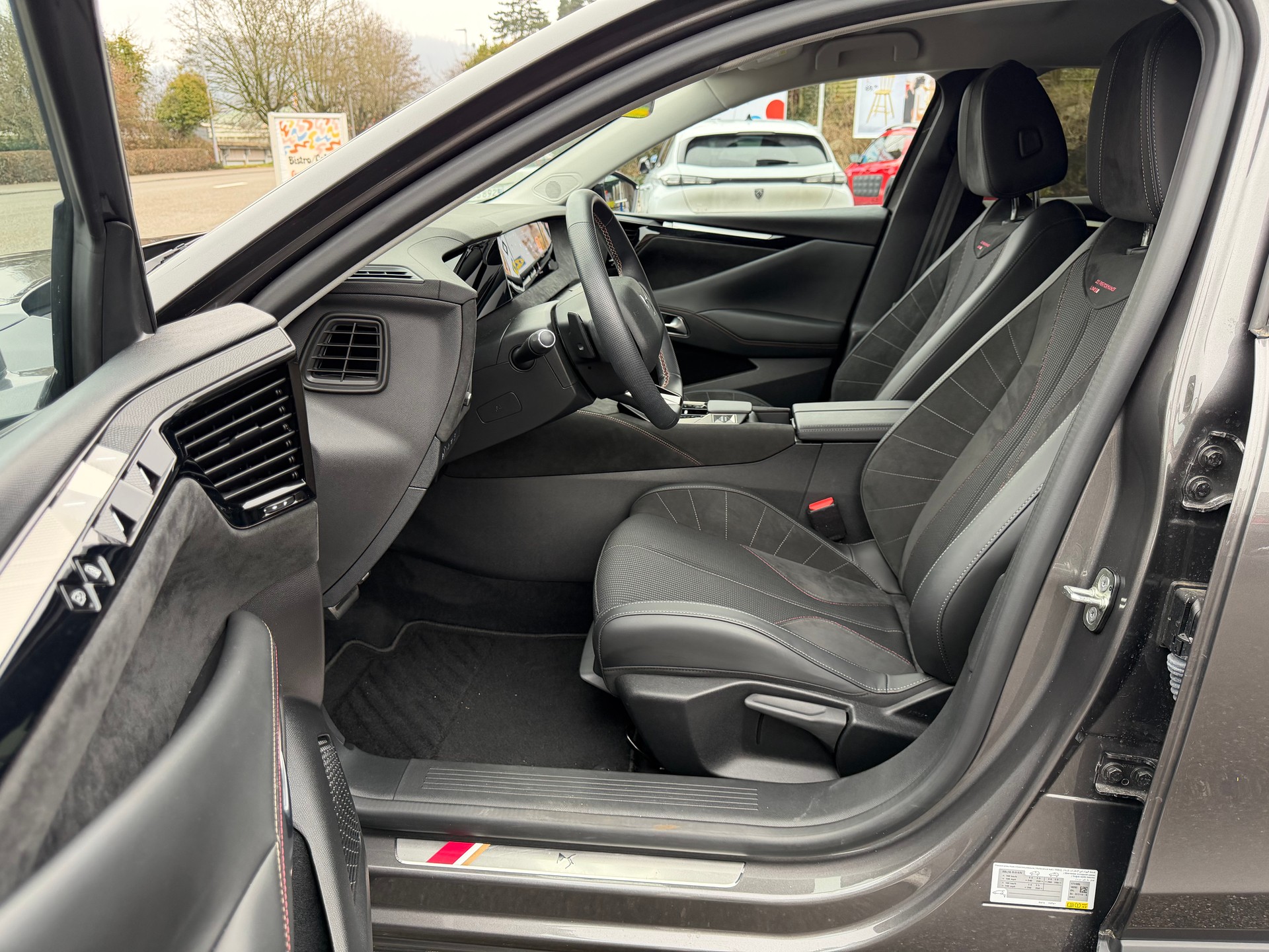 DS AUTOMOBILES DS4 1.6 E-Tense Ligne Noire-image-12