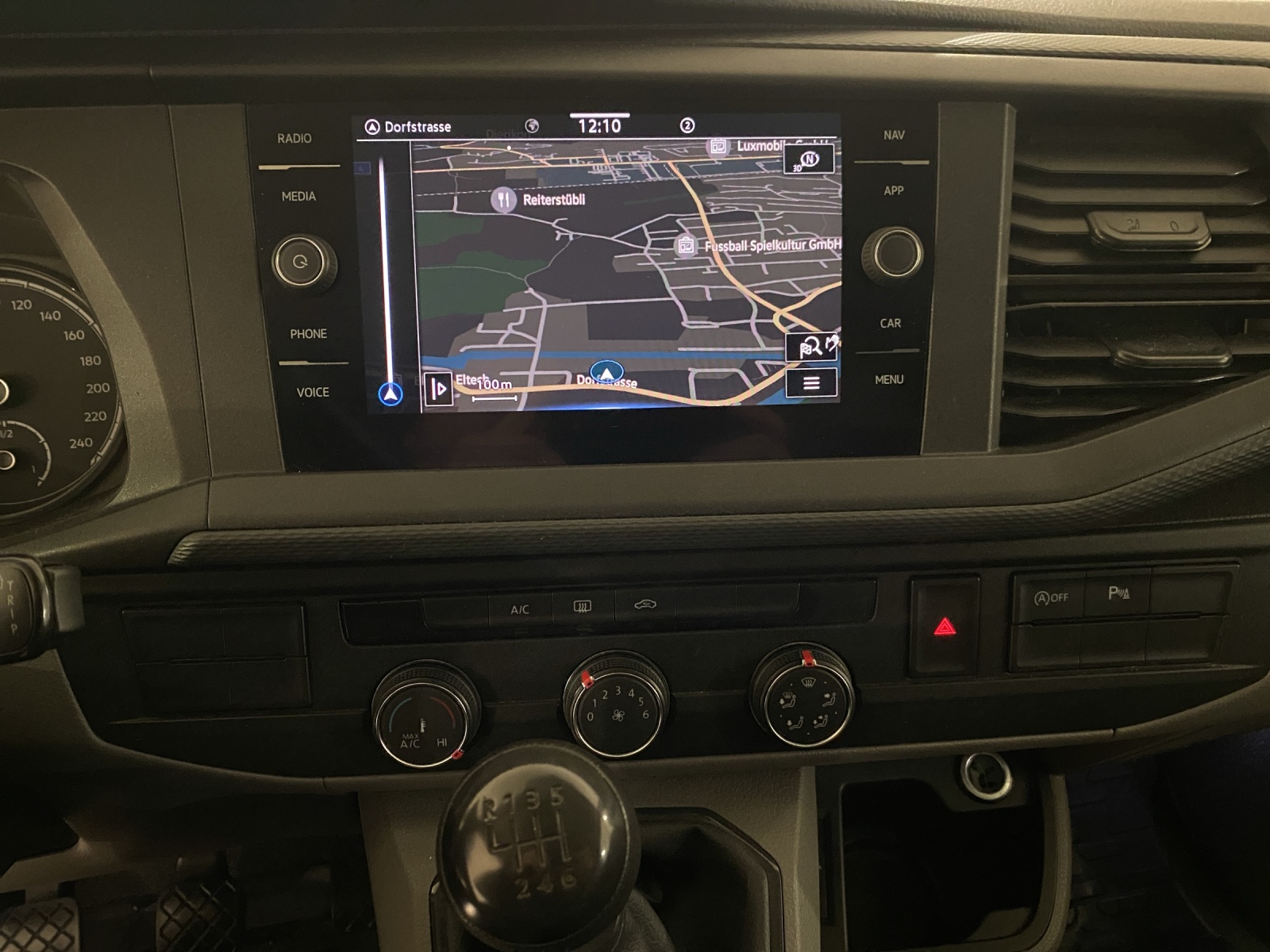VW T6.1 2.0 TDI 4Motion-image-10