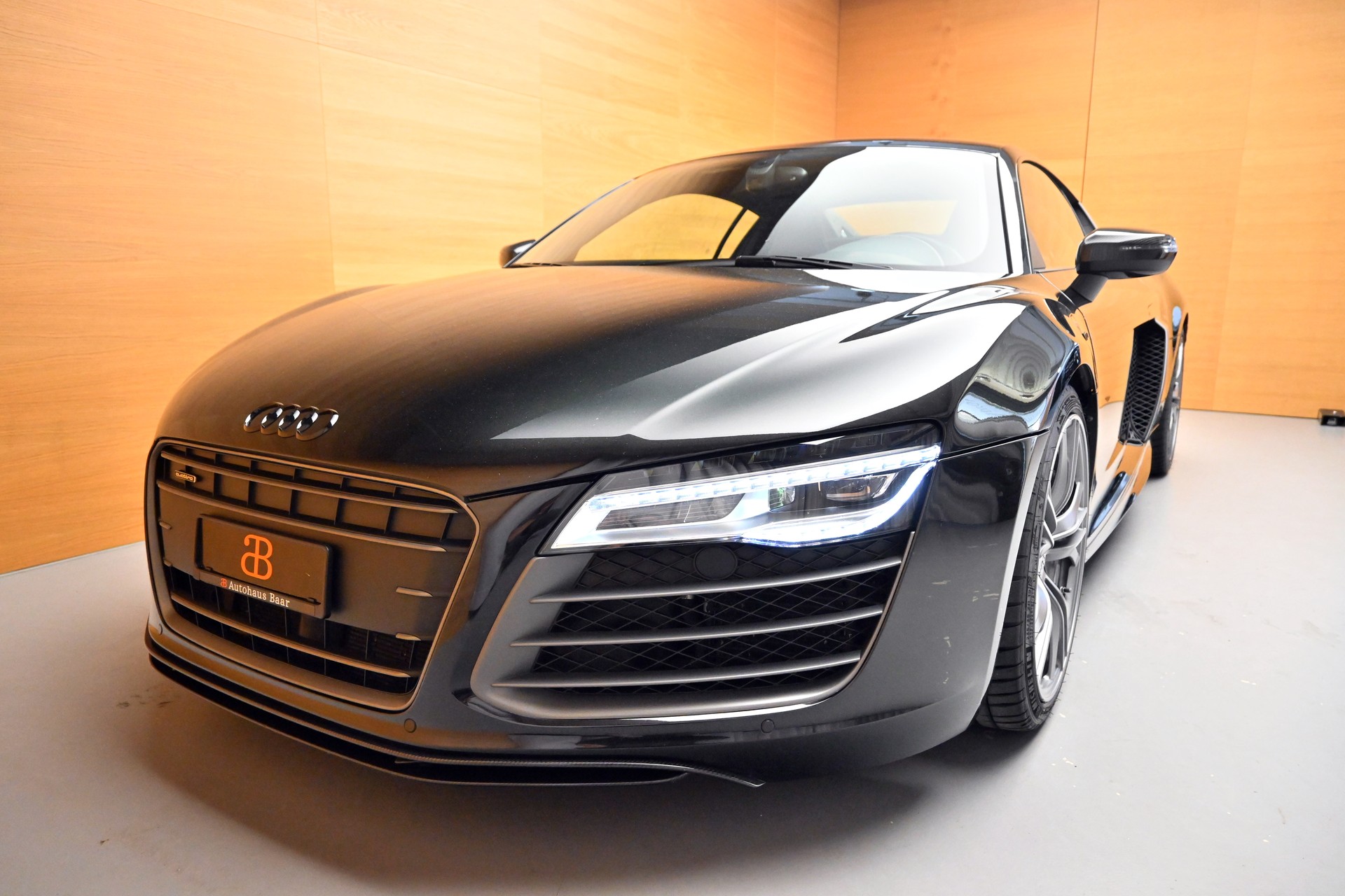 AUDI R8 plus Coupé 5.2 S-Tronic-showroom-element-3