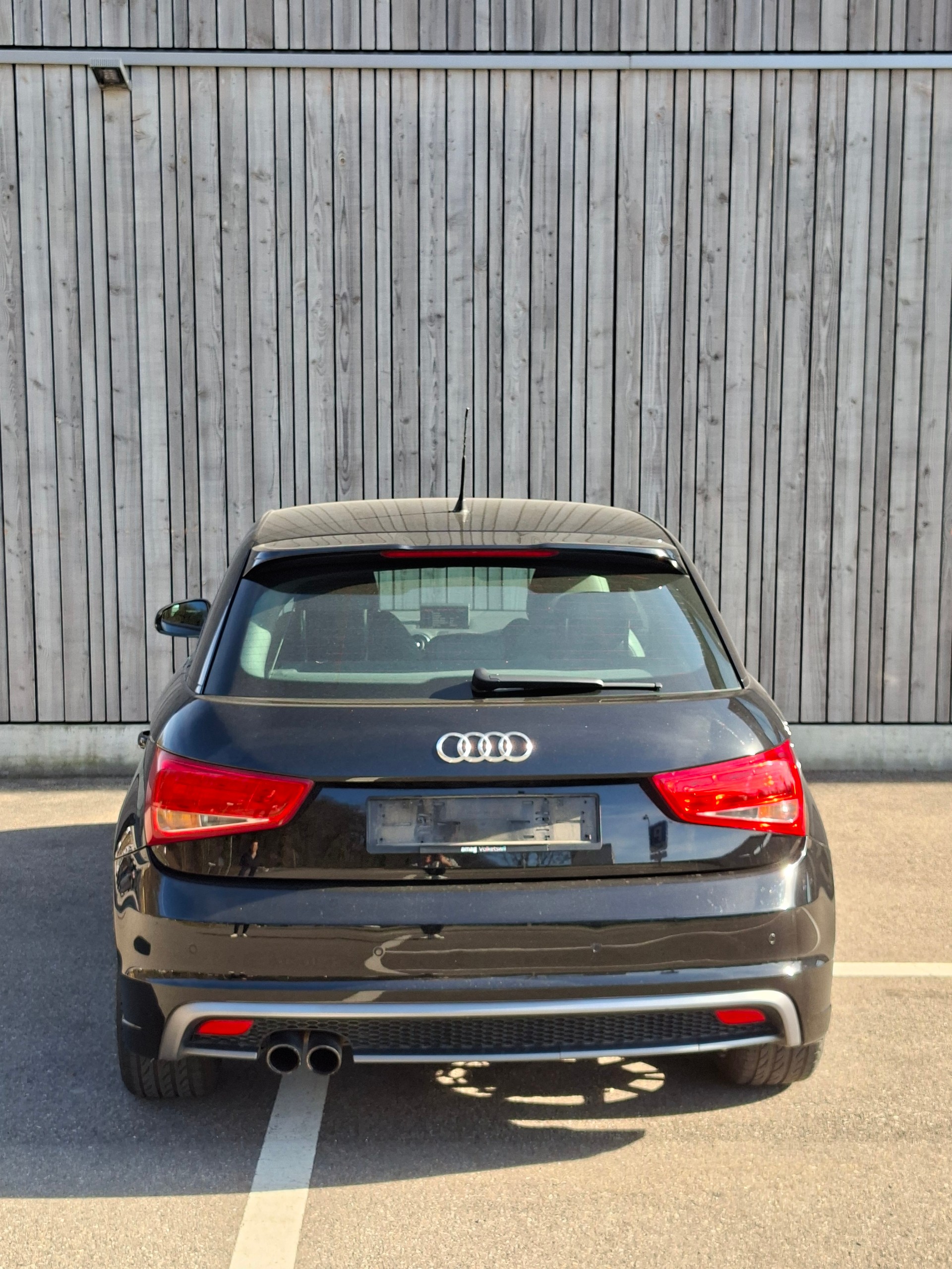AUDI A1 Sportback Sport 1.4 TFSI Ambition S-tronic-image-4