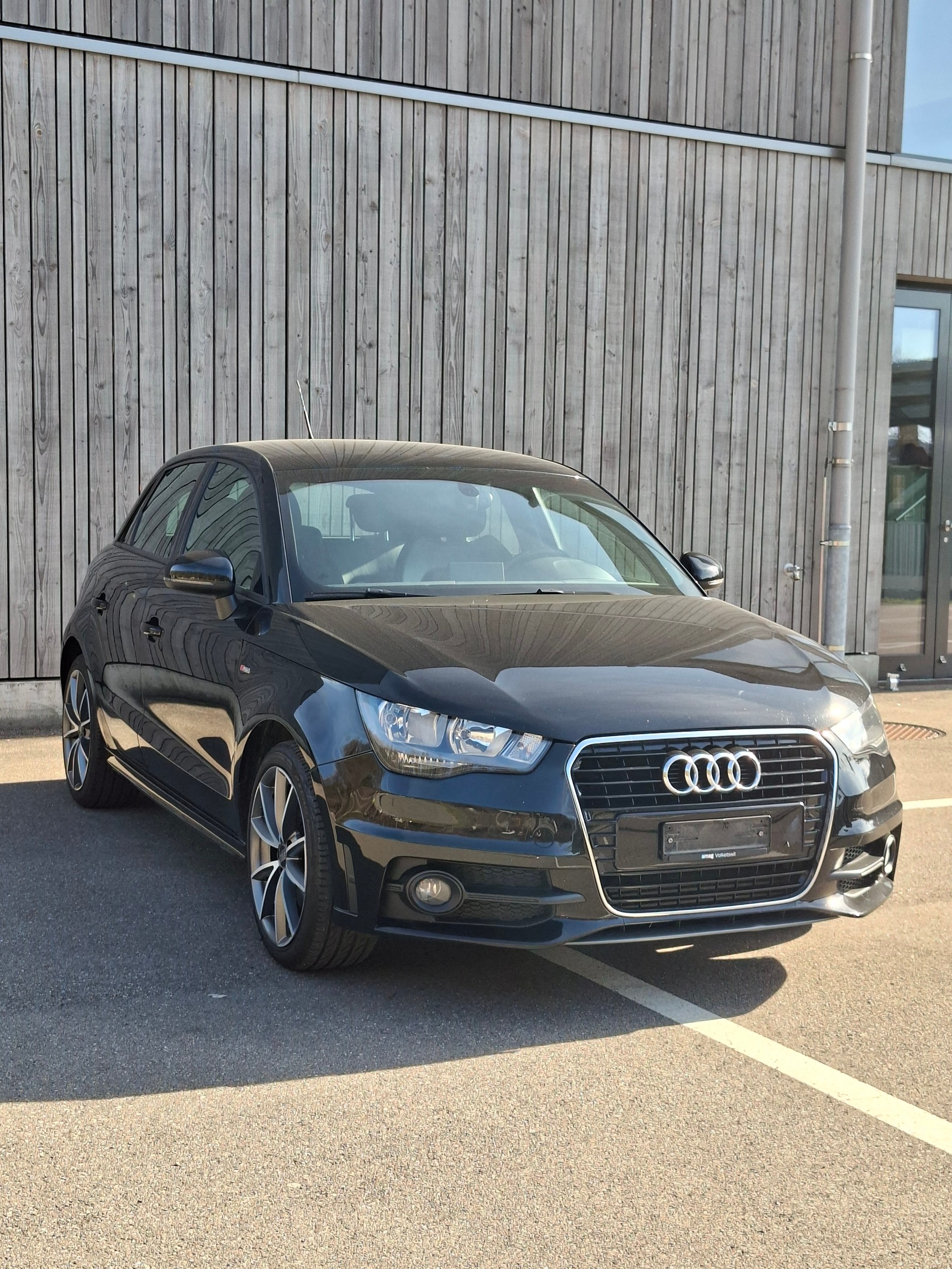 AUDI A1 Sportback Sport 1.4 TFSI Ambition S-tronic-image-1