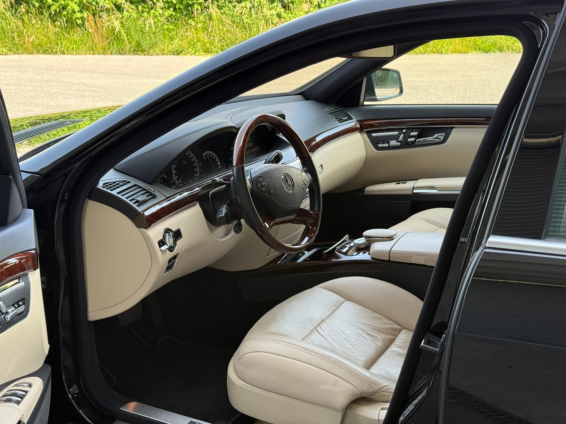 MERCEDES-BENZ S 500 BlueEfficiency SS 4Matic 7G-Tronic-image-3