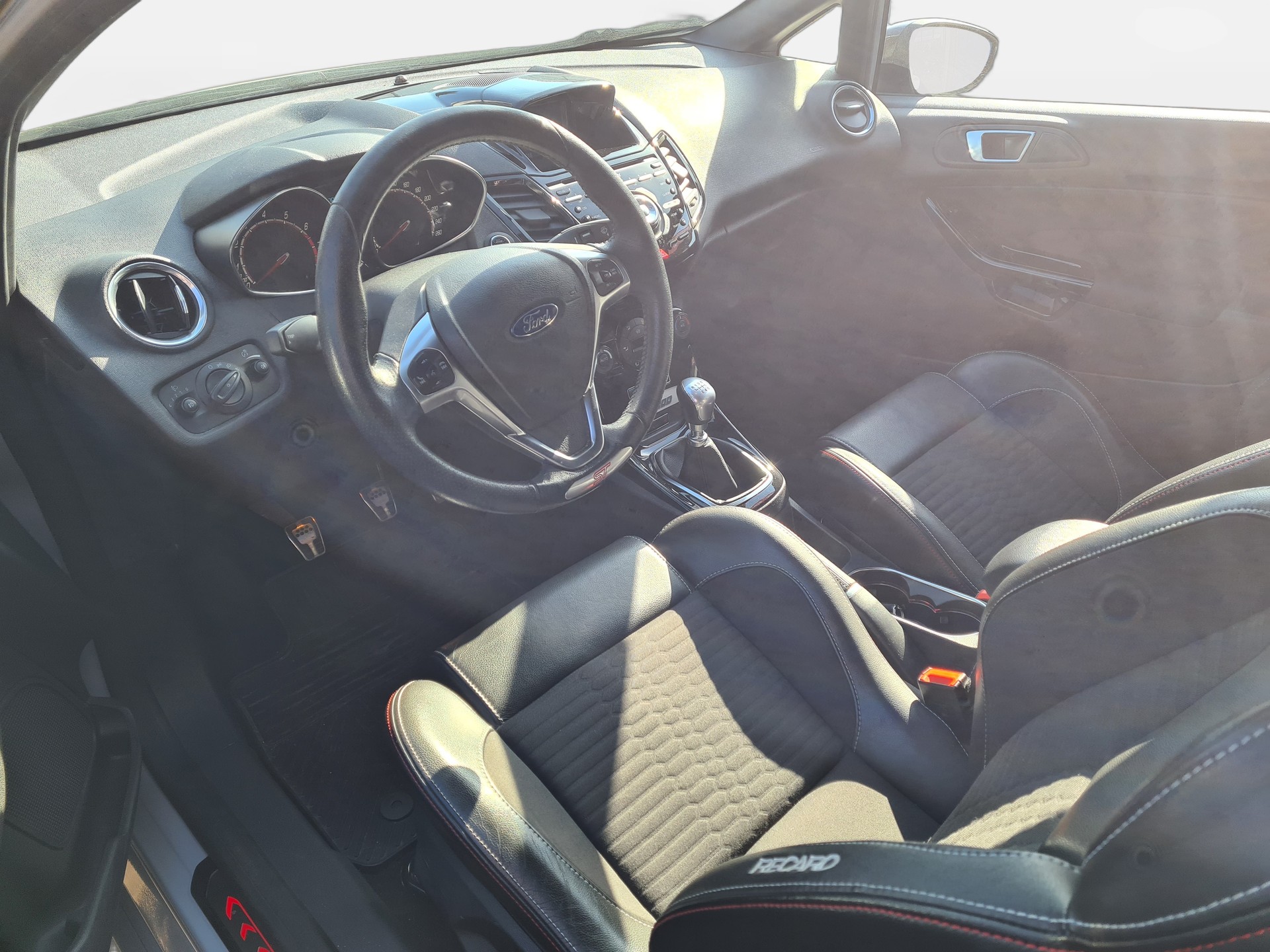 FORD Fiesta 1.6 SCTi ST 200-image-7