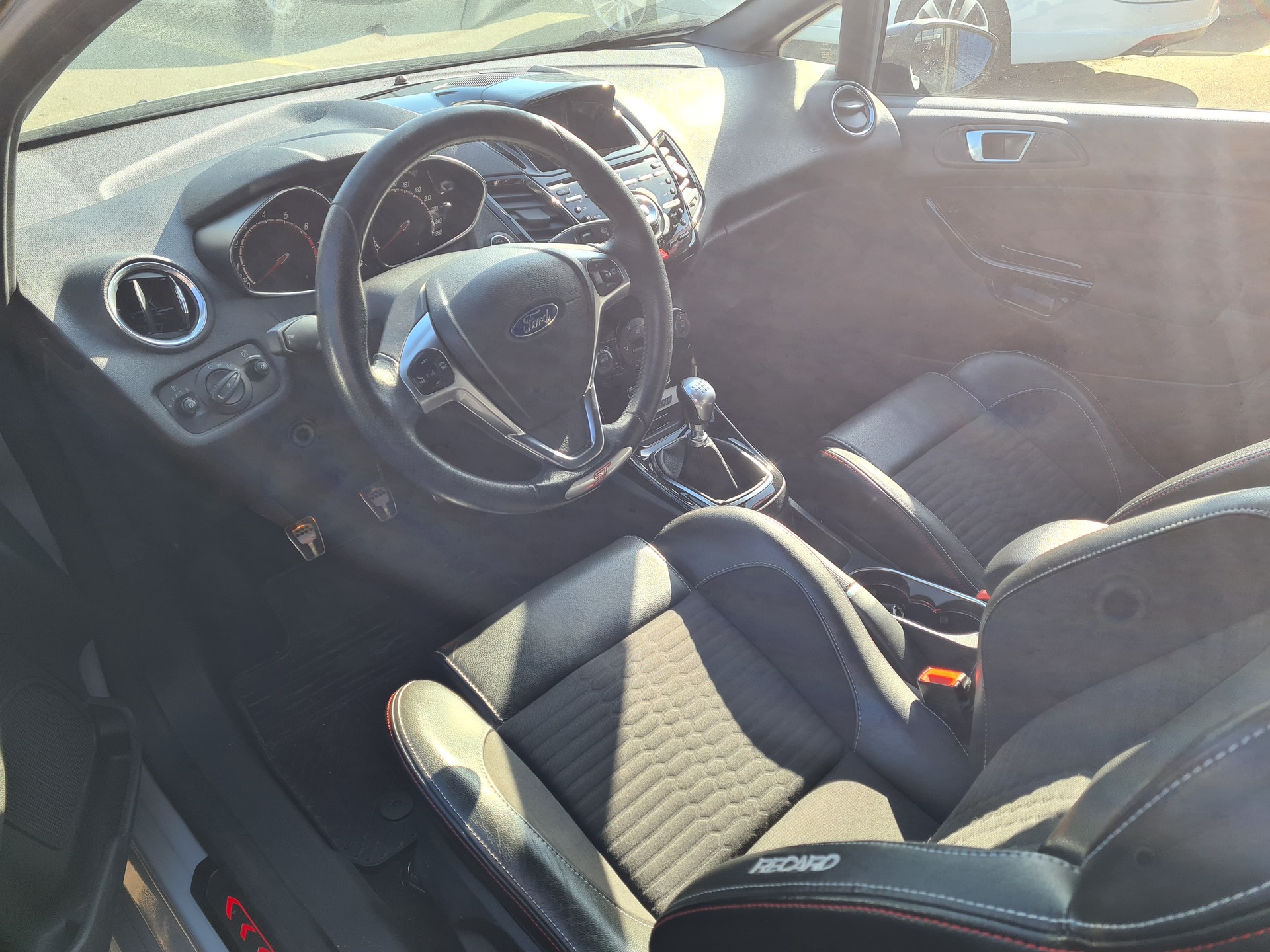FORD Fiesta 1.6 SCTi ST 200-image-7