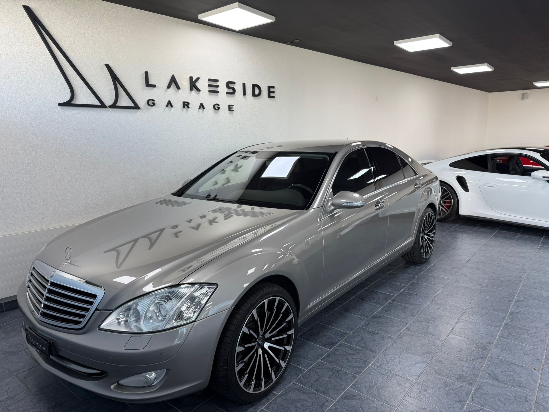 MERCEDES-BENZ S 500 4Matic 7G-Tronic-image-0
