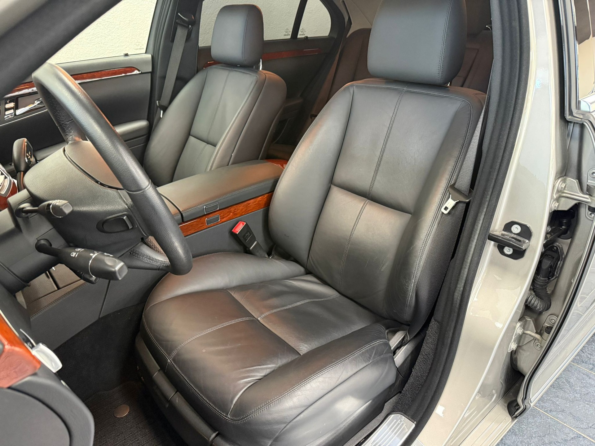 MERCEDES-BENZ S 500 4Matic 7G-Tronic-image-13