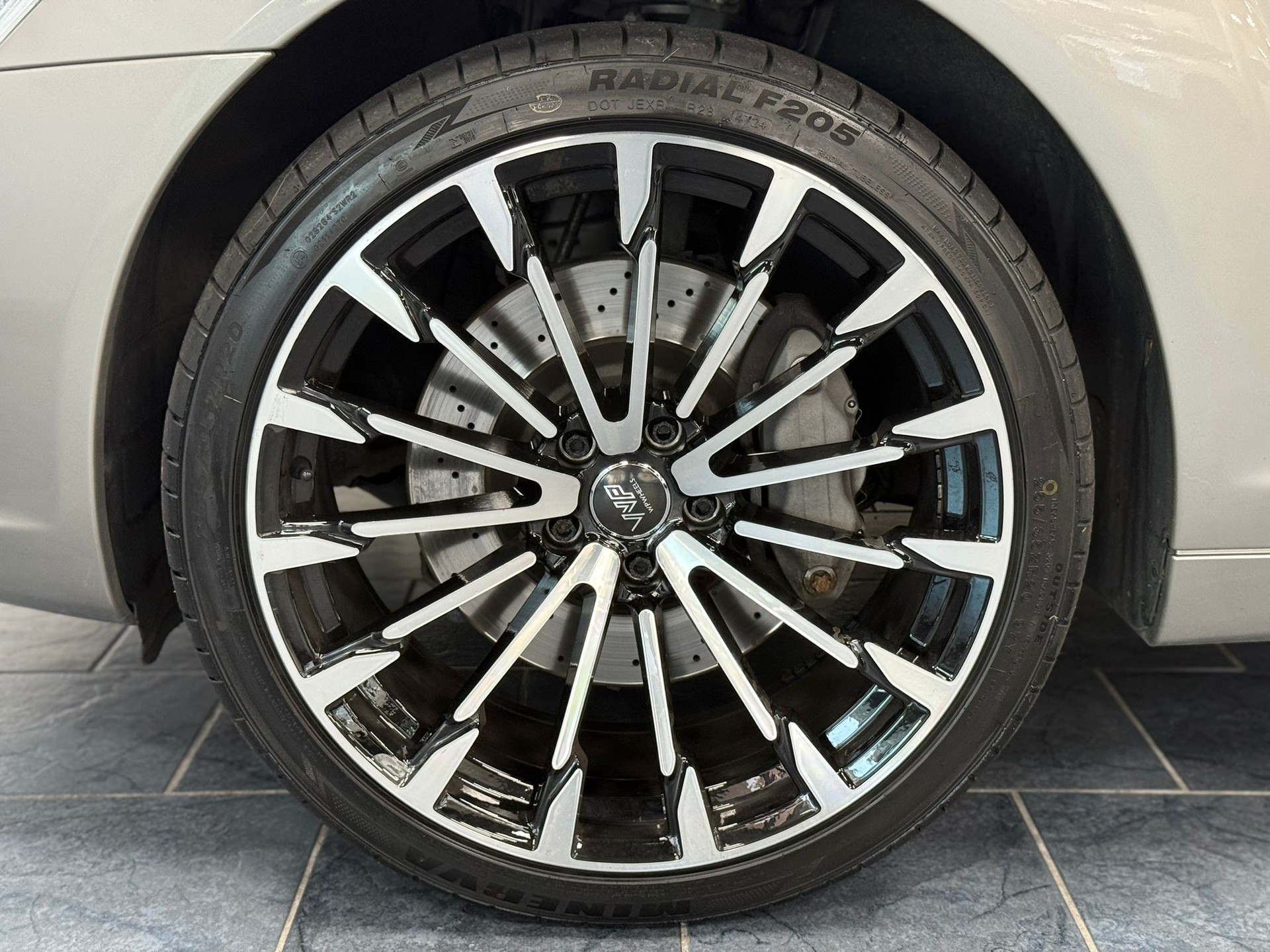 MERCEDES-BENZ S 500 4Matic 7G-Tronic-image-31