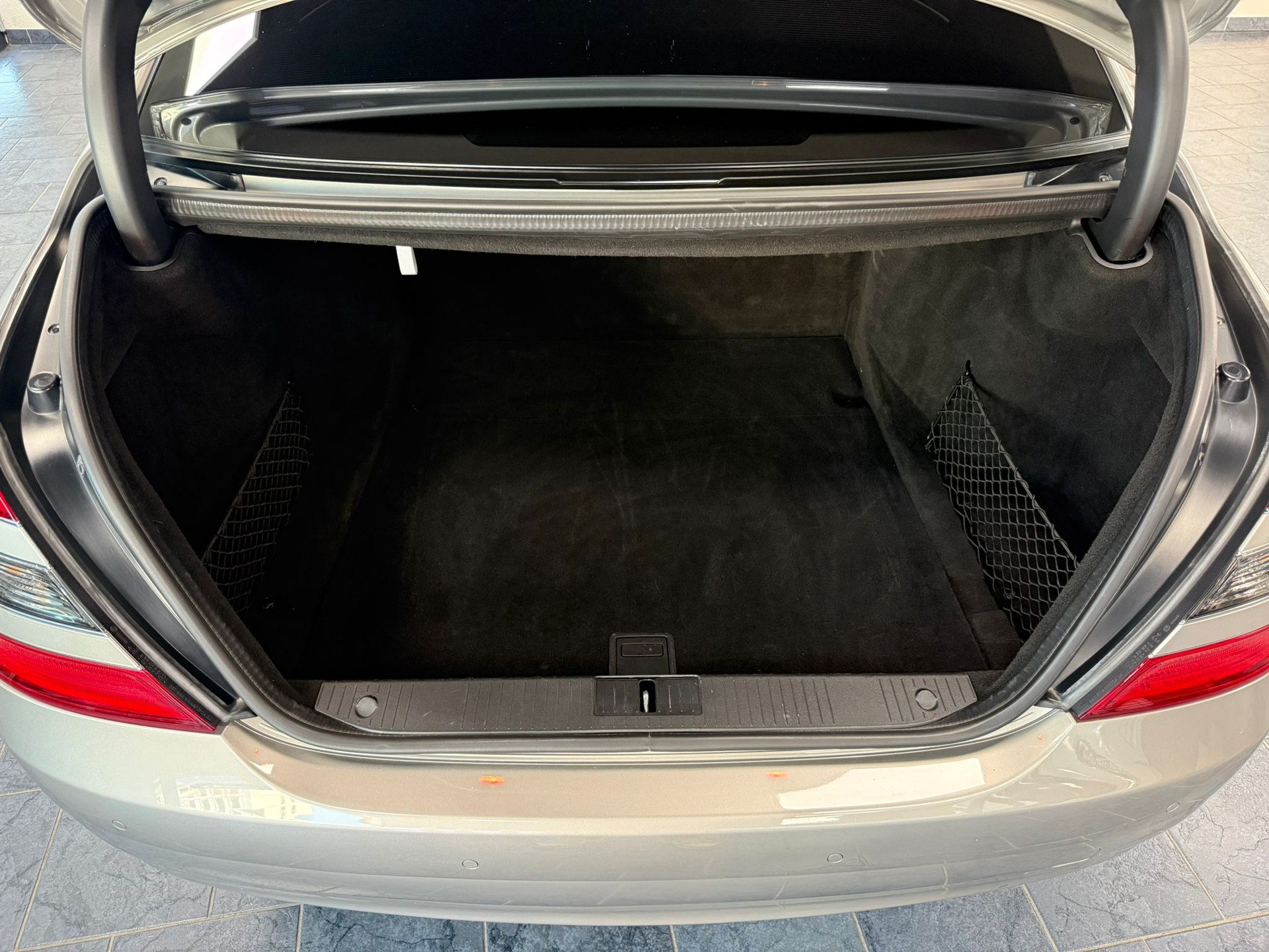 MERCEDES-BENZ S 500 4Matic 7G-Tronic-image-30