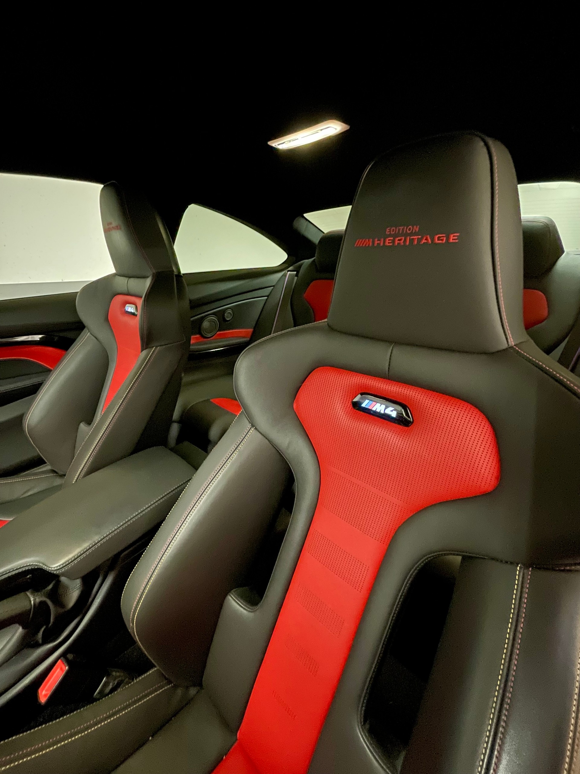 BMW M4 HERITAGE Limited Edition DKG-image-6