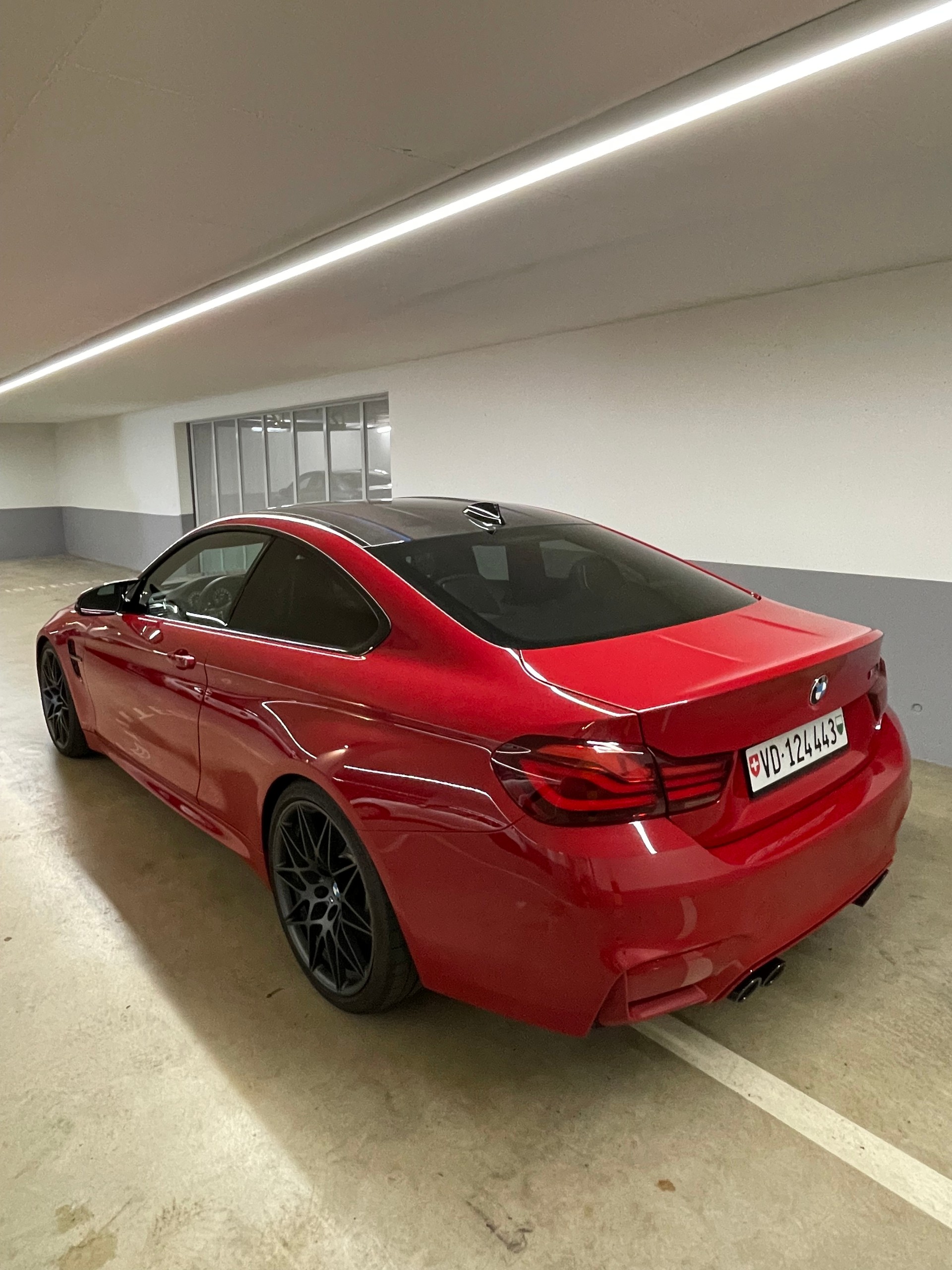 BMW M4 HERITAGE Limited Edition DKG-image-5