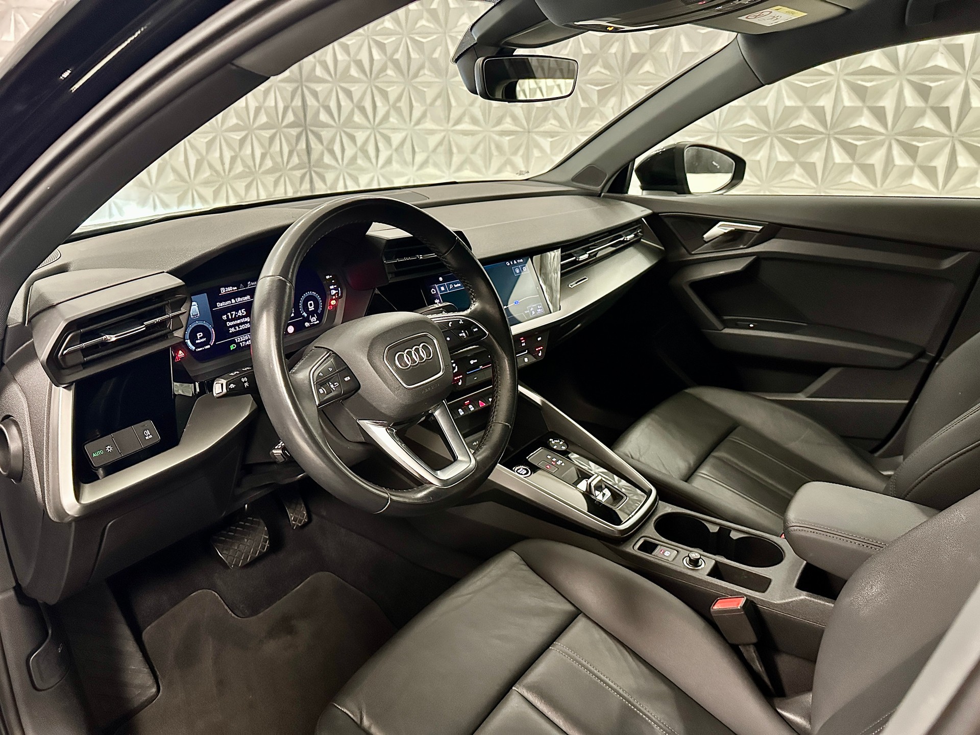AUDI A3 Sportback 35 TFSI S line S-tronic-image-10