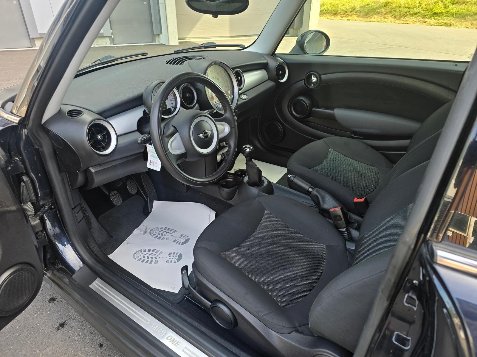 MINI COOPER-image-5