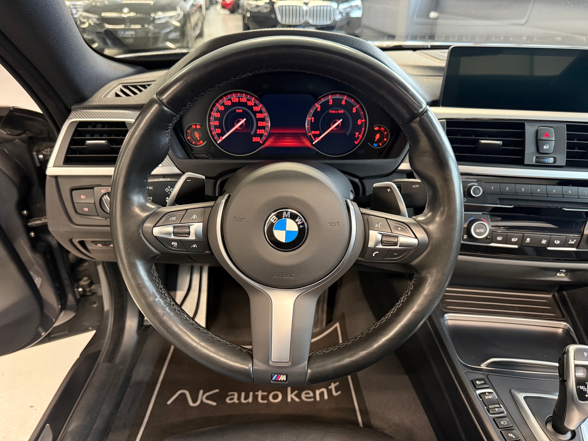 BMW 440i Coupé xDrive M Sport Steptronic-image-7