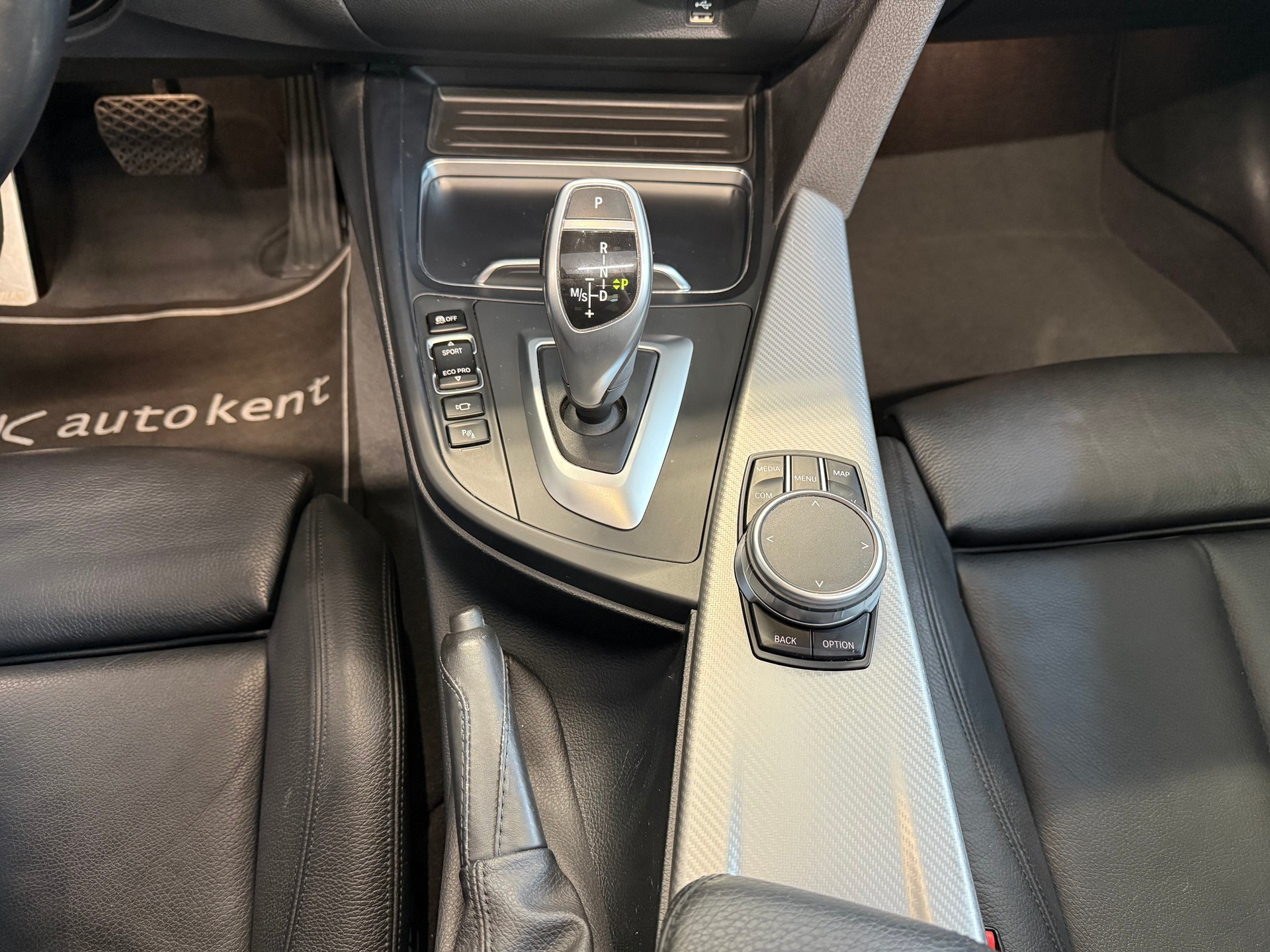 BMW 440i Coupé xDrive M Sport Steptronic-image-12