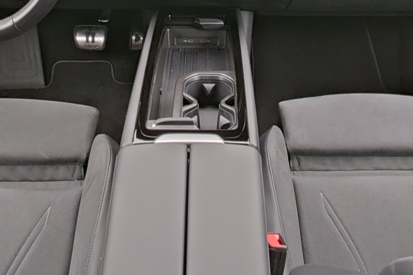 VW ID.7 Pro 77 kWh United-image-8