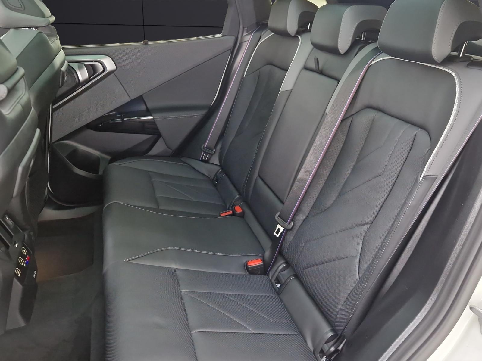 BMW X3 xDrive M50 48V M Sport Pro-image-11