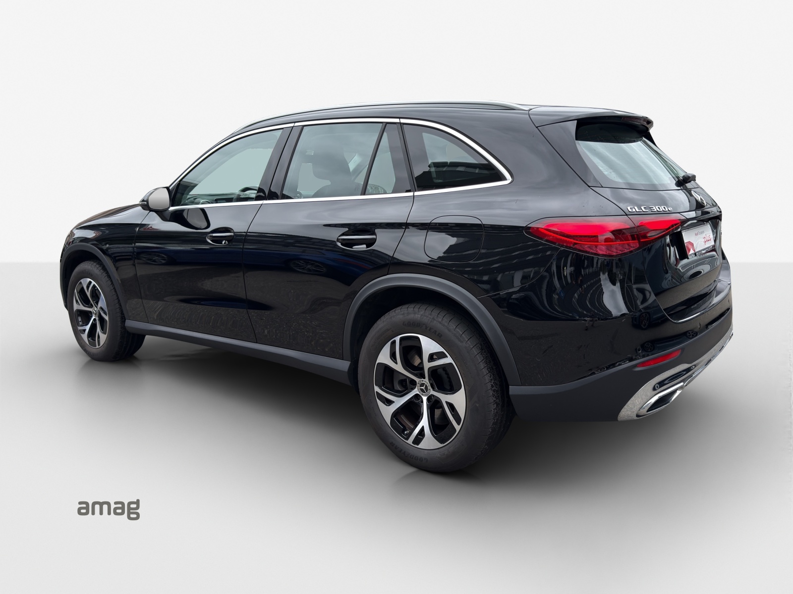 MERCEDES-BENZ GLC 300 e 4Matic 9G-Tronic-image-2