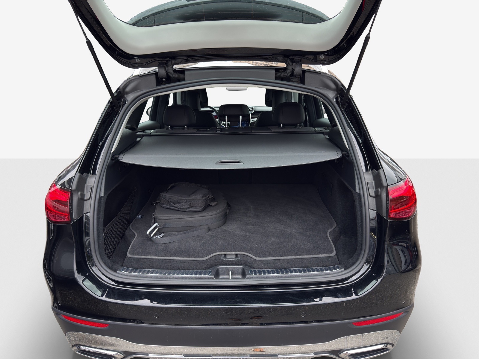 MERCEDES-BENZ GLC 300 e 4Matic 9G-Tronic-image-12