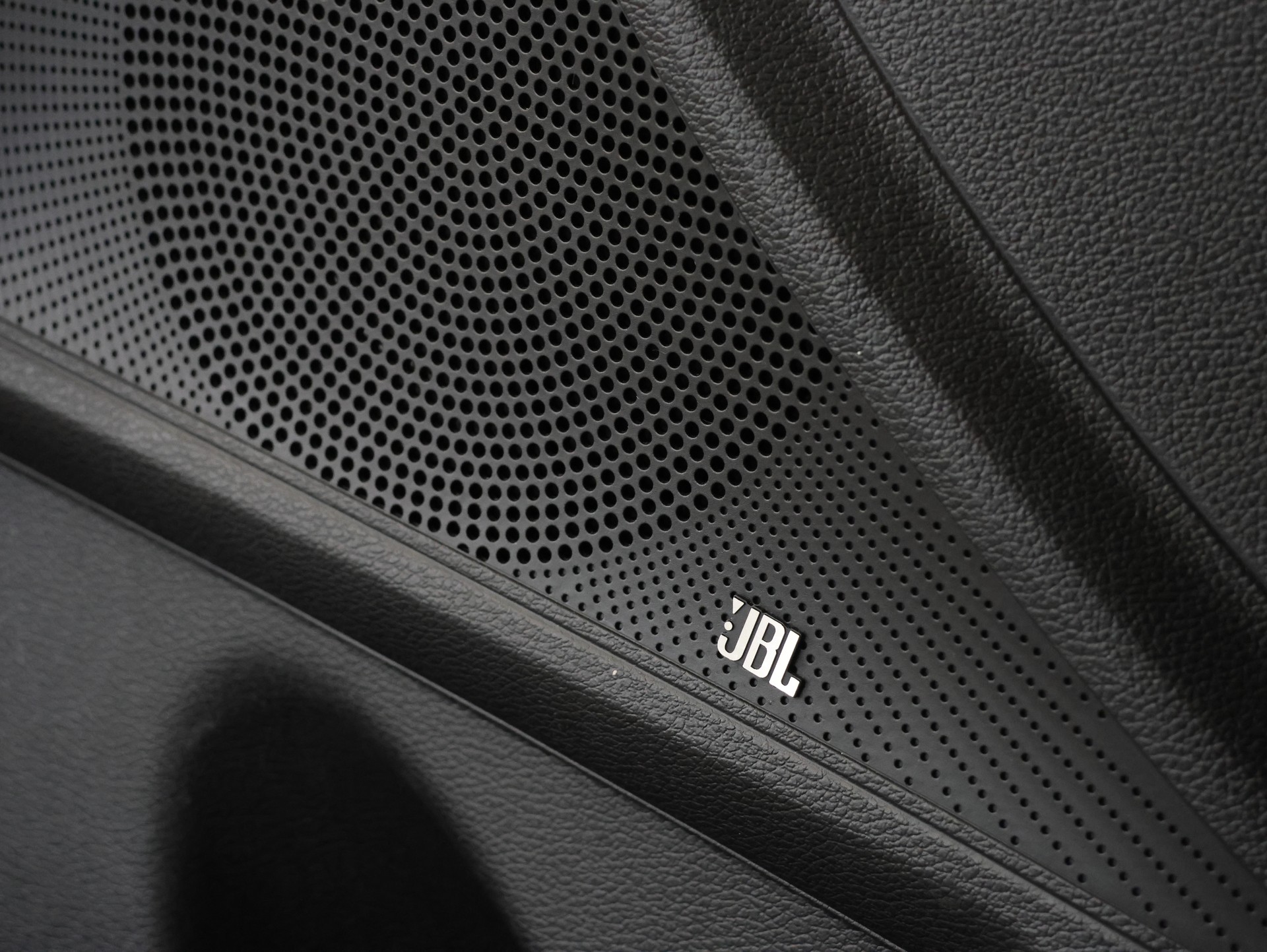 KIA ProCeed 1.6 T-GDi GT DCT *JBL Anlage * *Rückfahrkamera* *Memory Packet*-image-29