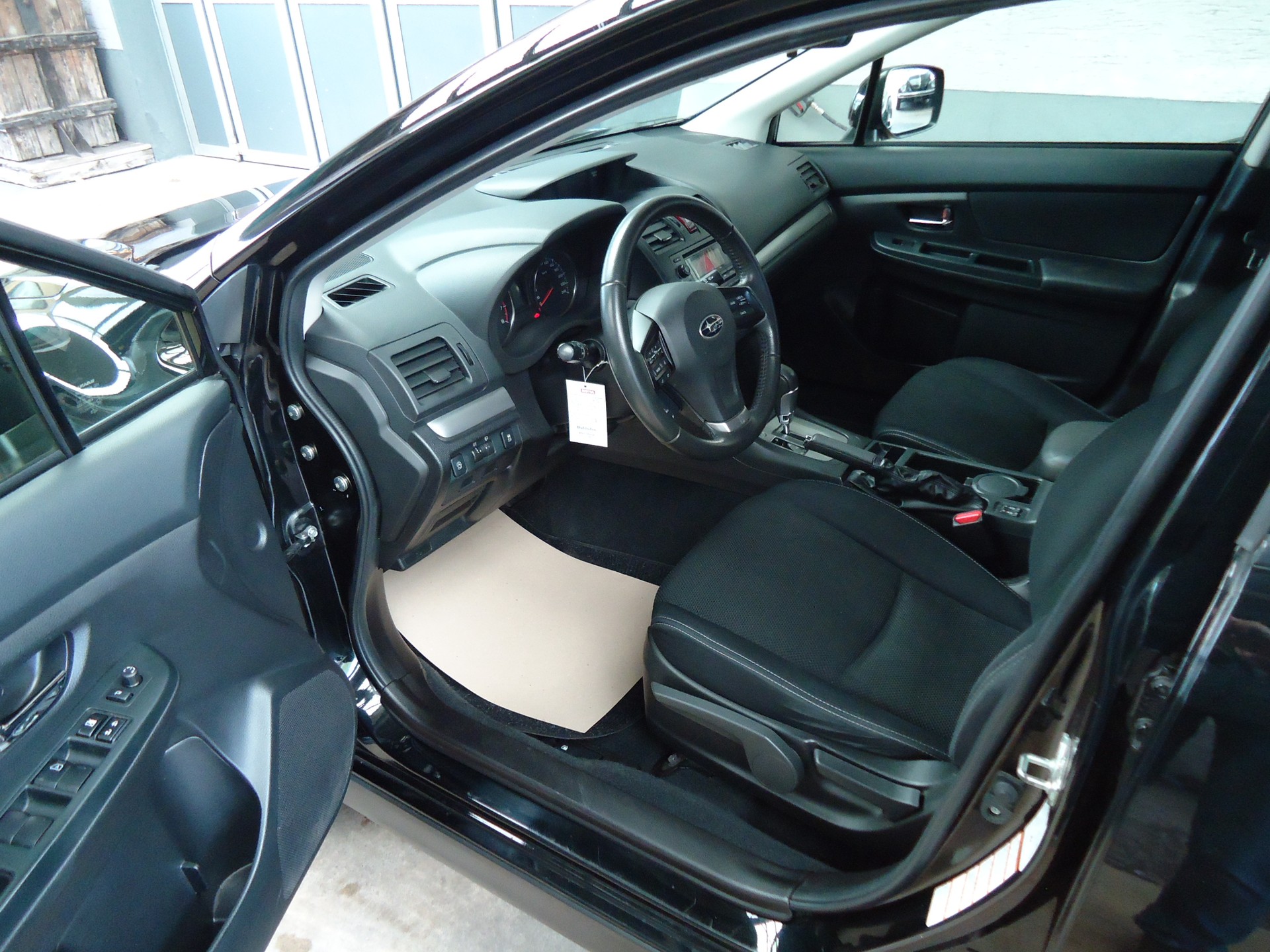 SUBARU XV 2.0 Swiss One AWD CVT-image-4