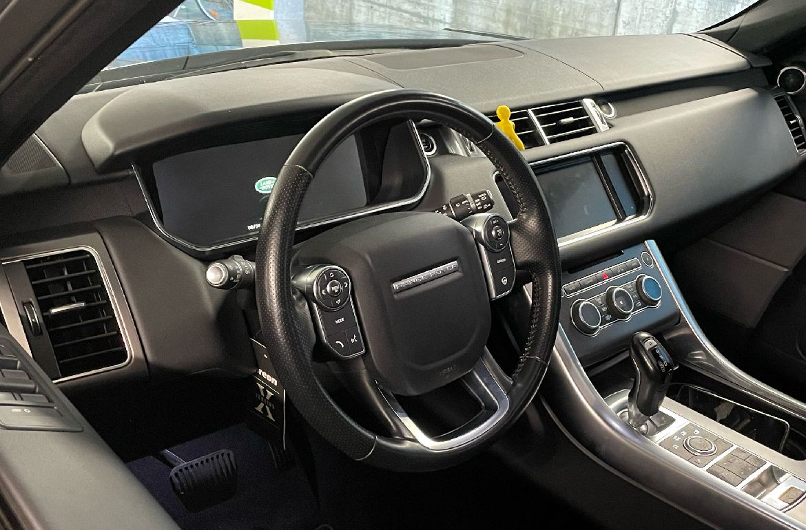 LAND ROVER Range Rover Sport 3.0 TDV6 SE Automatic-image-5