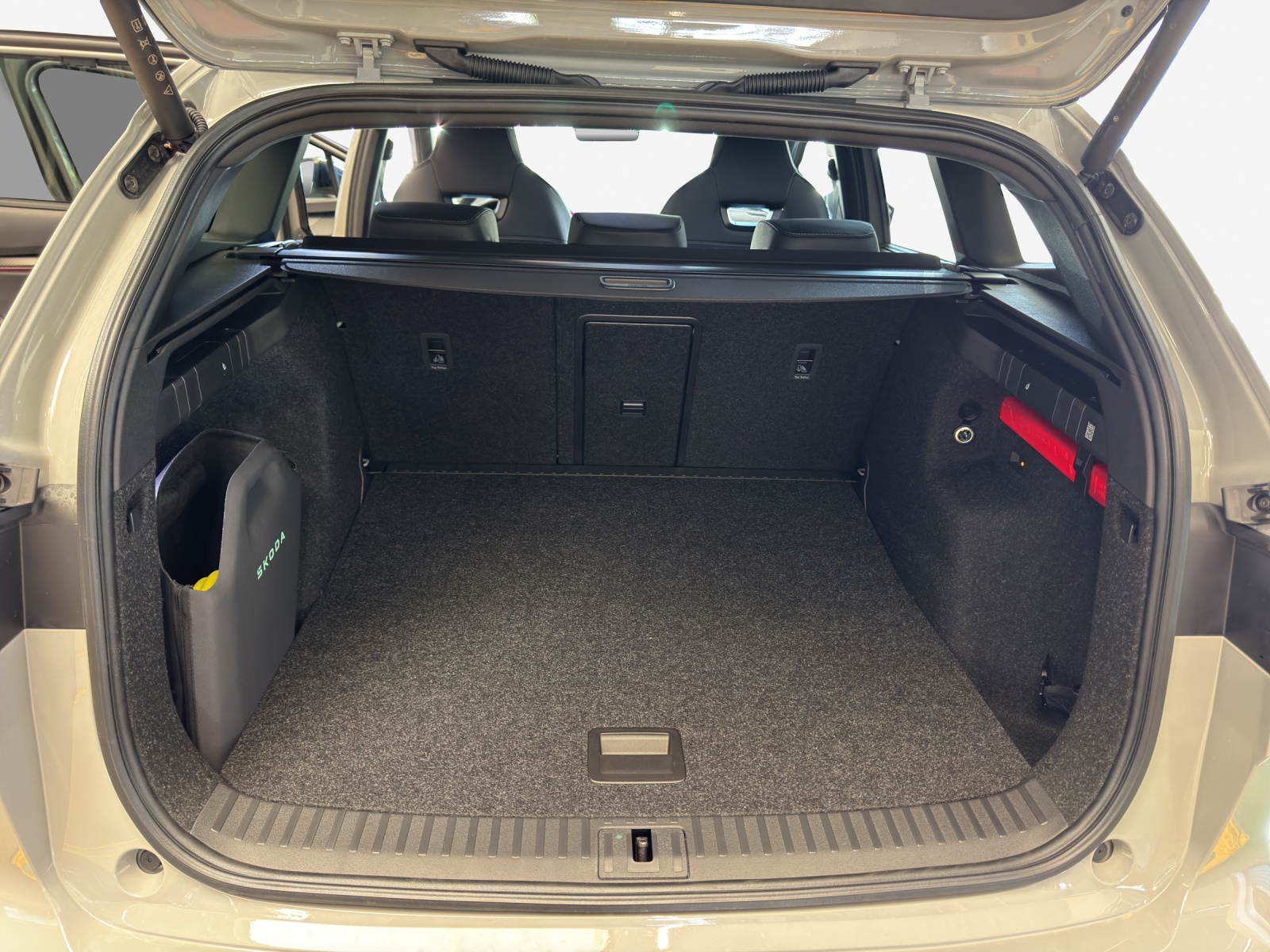 SKODA Enyaq 85x Sportline 4x4-image-12