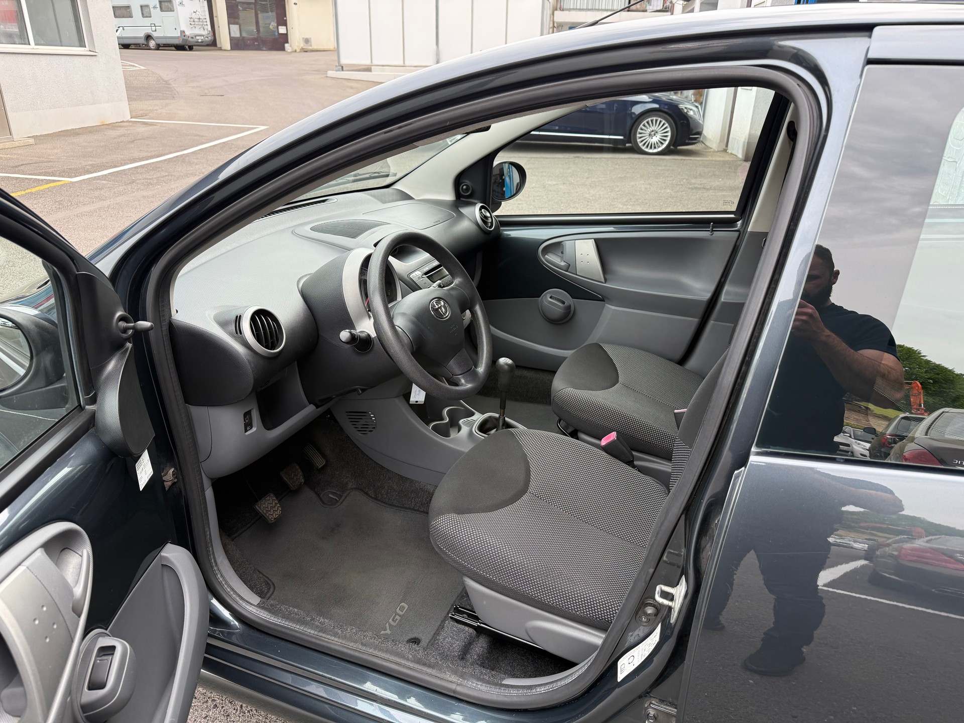 TOYOTA Aygo 1.0 Linea Luna-image-9