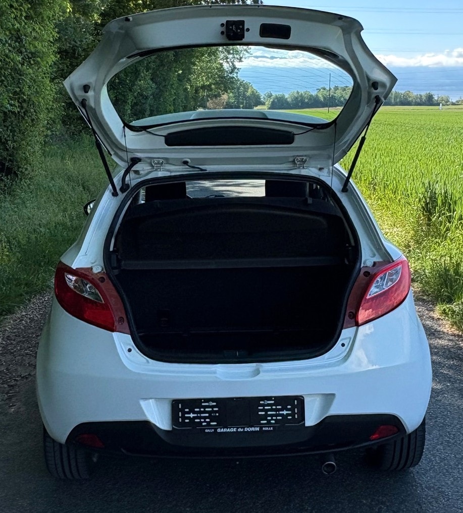 MAZDA 2 1.5i 16V Sport-image-6