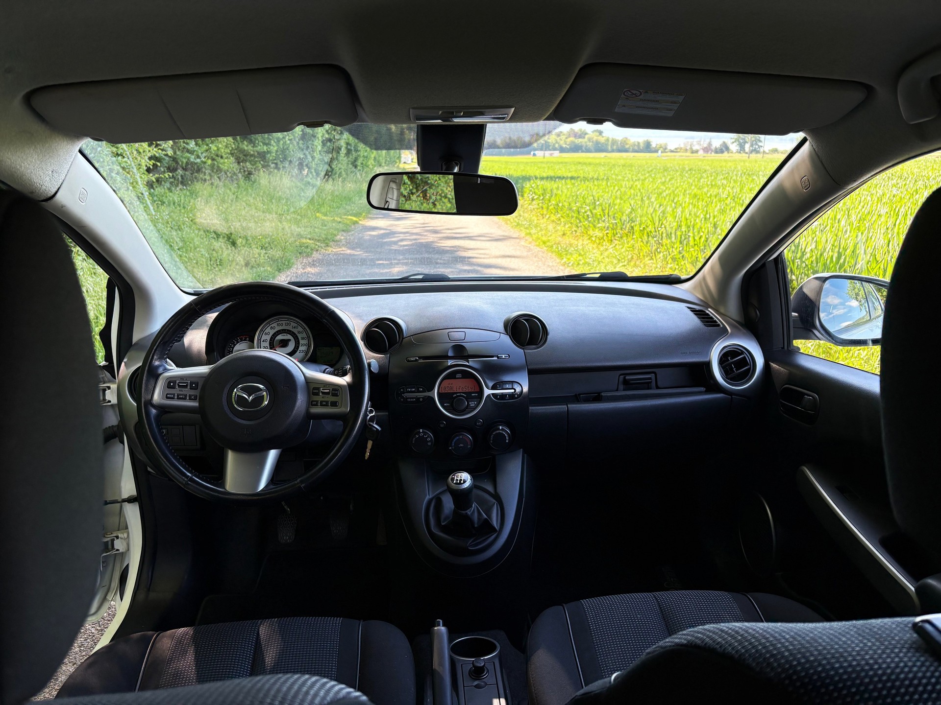MAZDA 2 1.5i 16V Sport-image-8