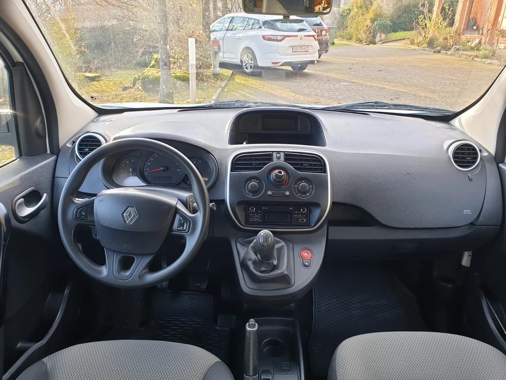 RENAULT Kangoo Maxi dCi 90 ENERGY Business 2 Pl./2 pl. ** Klimaanlage ** 2-Plätzer ** PDC ** Tempomat ** Frisch Ab MFK & Service **-image-9