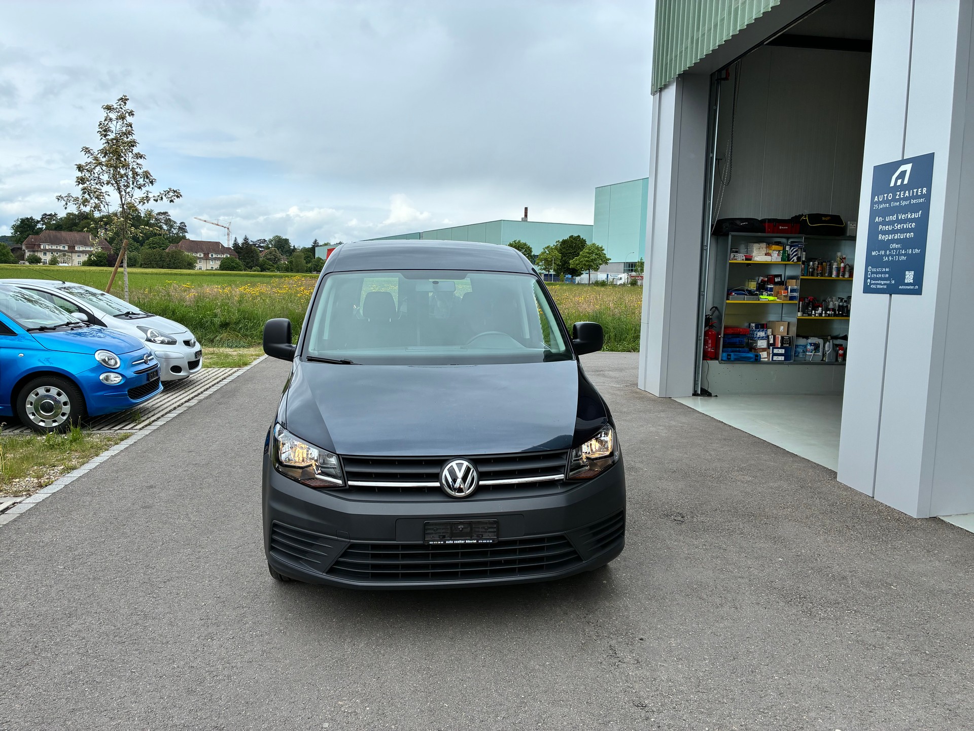 VW Caddy 1.2 TSI BlueMotion Technology-image-0