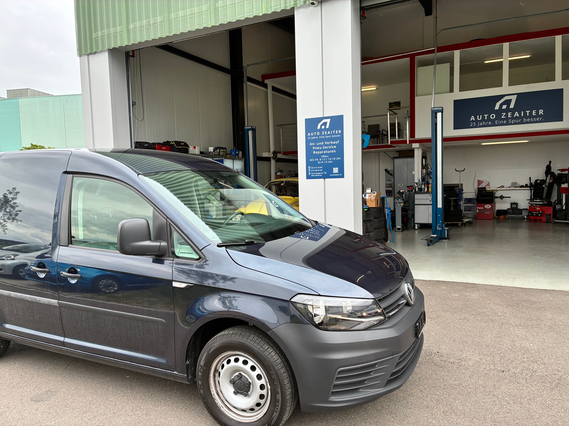 VW Caddy 1.2 TSI BlueMotion Technology-image-1