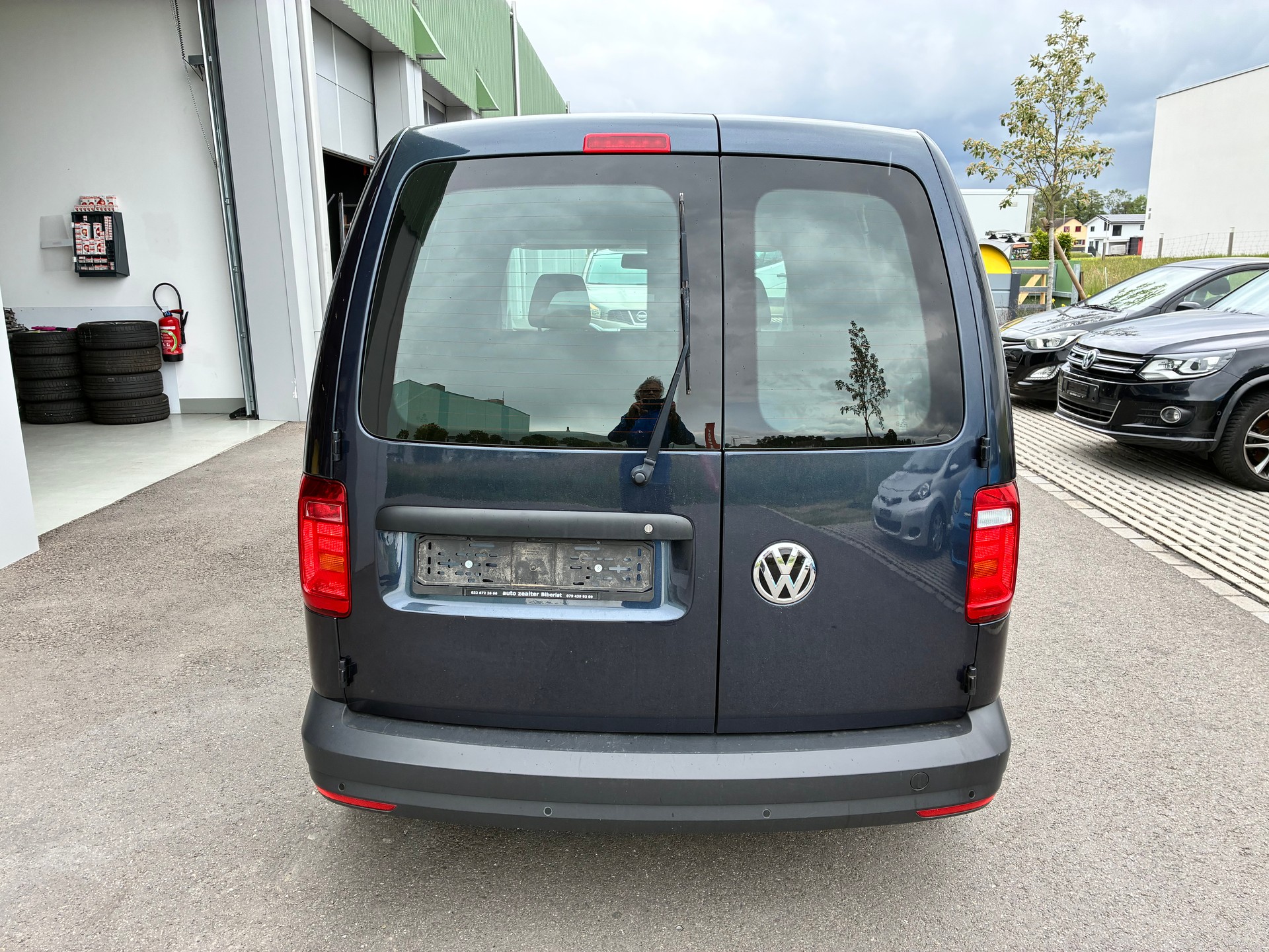 VW Caddy 1.2 TSI BlueMotion Technology-image-2