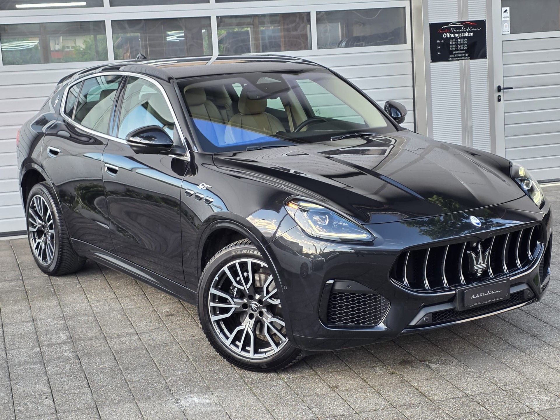 MASERATI Grecale 2.0 MHEV GT Hybrid Automatica ** ASSISTENZ PAKET PLUS - KOMFORT PAKET -360° KAMERA -SONOS FABER SOUND - ADAPTIVE LED -**-showroom-element-1