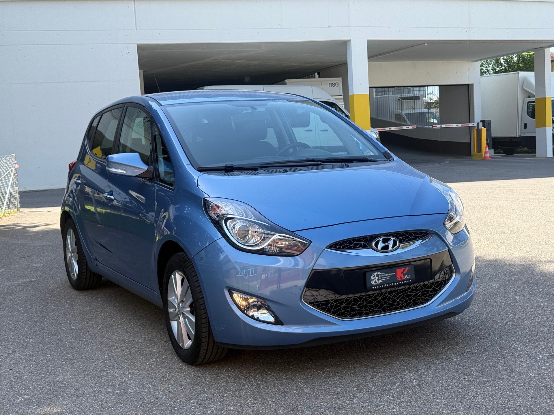 HYUNDAI iX20 1.6 Premium-image-1