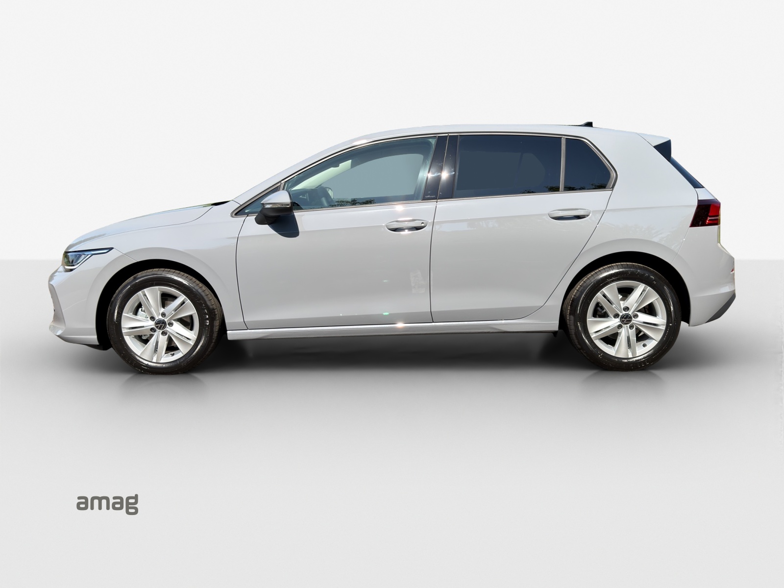 VW Golf 1.5 e TSI mHEV Value DSG-image-1