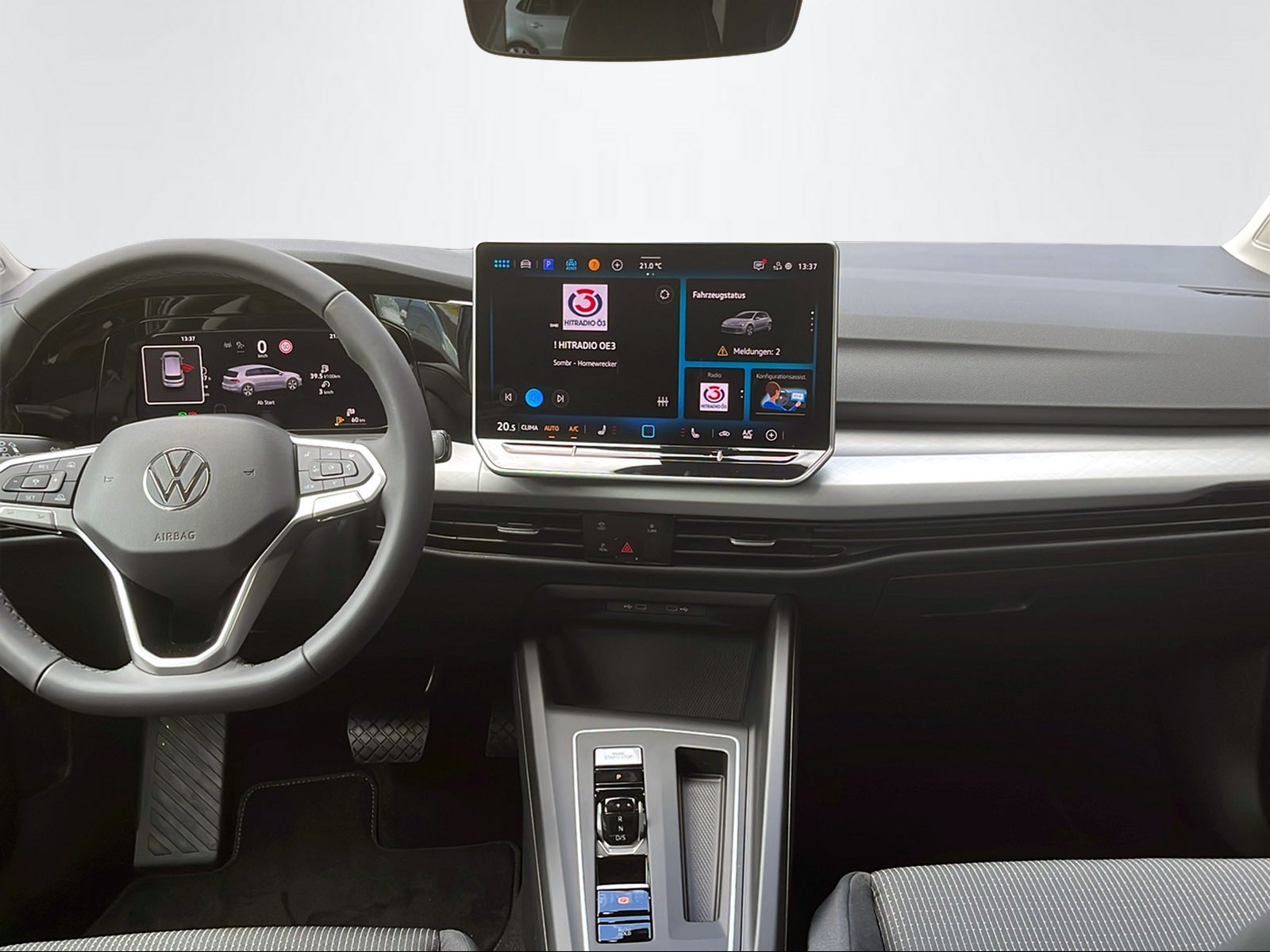 VW Golf VIII 1.5 eTSI Value DSG-image-9