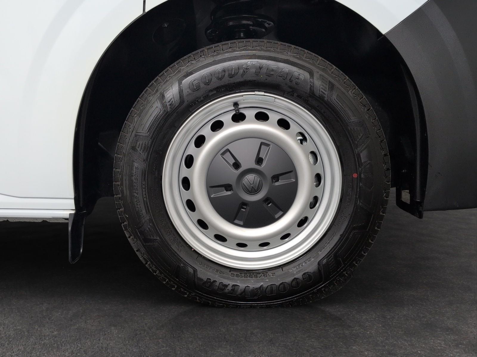 VW Transporter 2.0 TDI Automat-image-4
