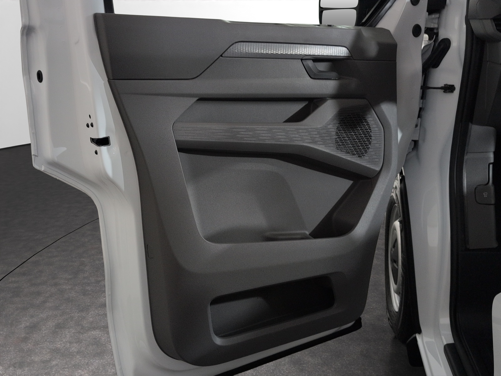 VW Transporter 2.0 TDI Automat-image-13