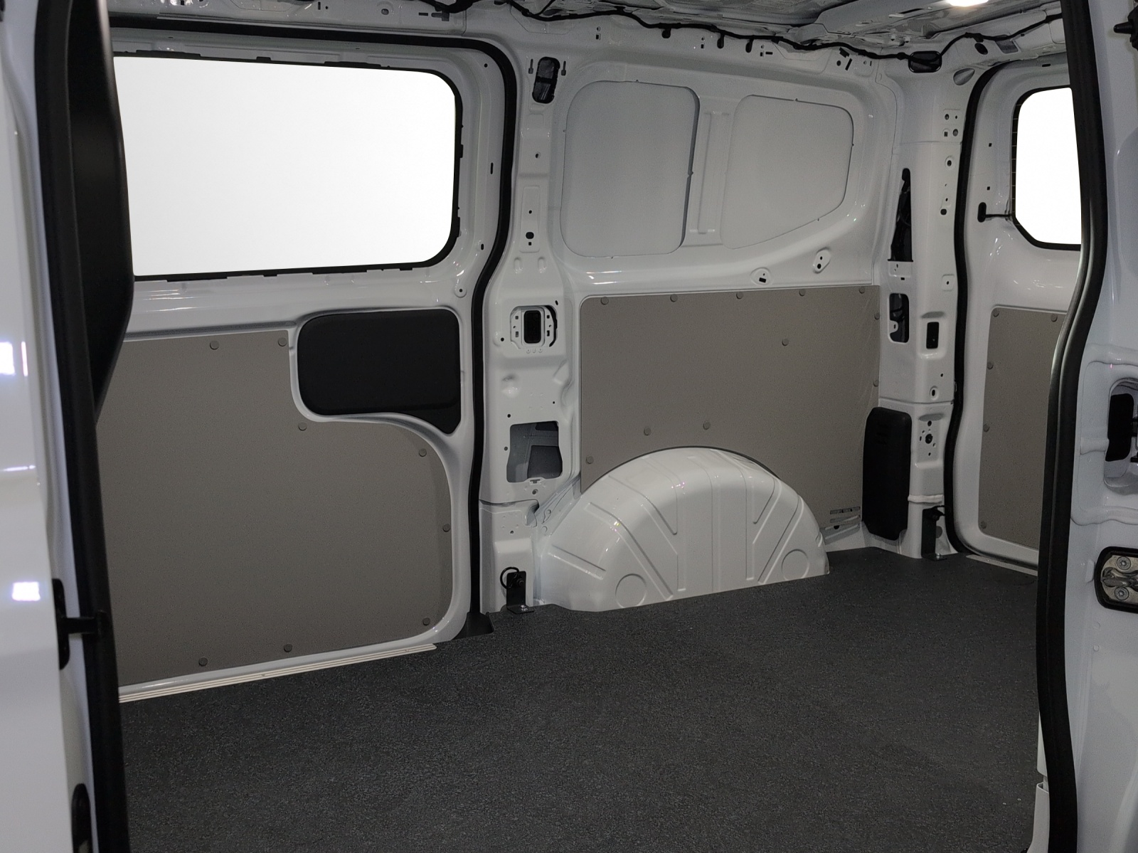 VW Transporter 2.0 TDI Automat-image-8