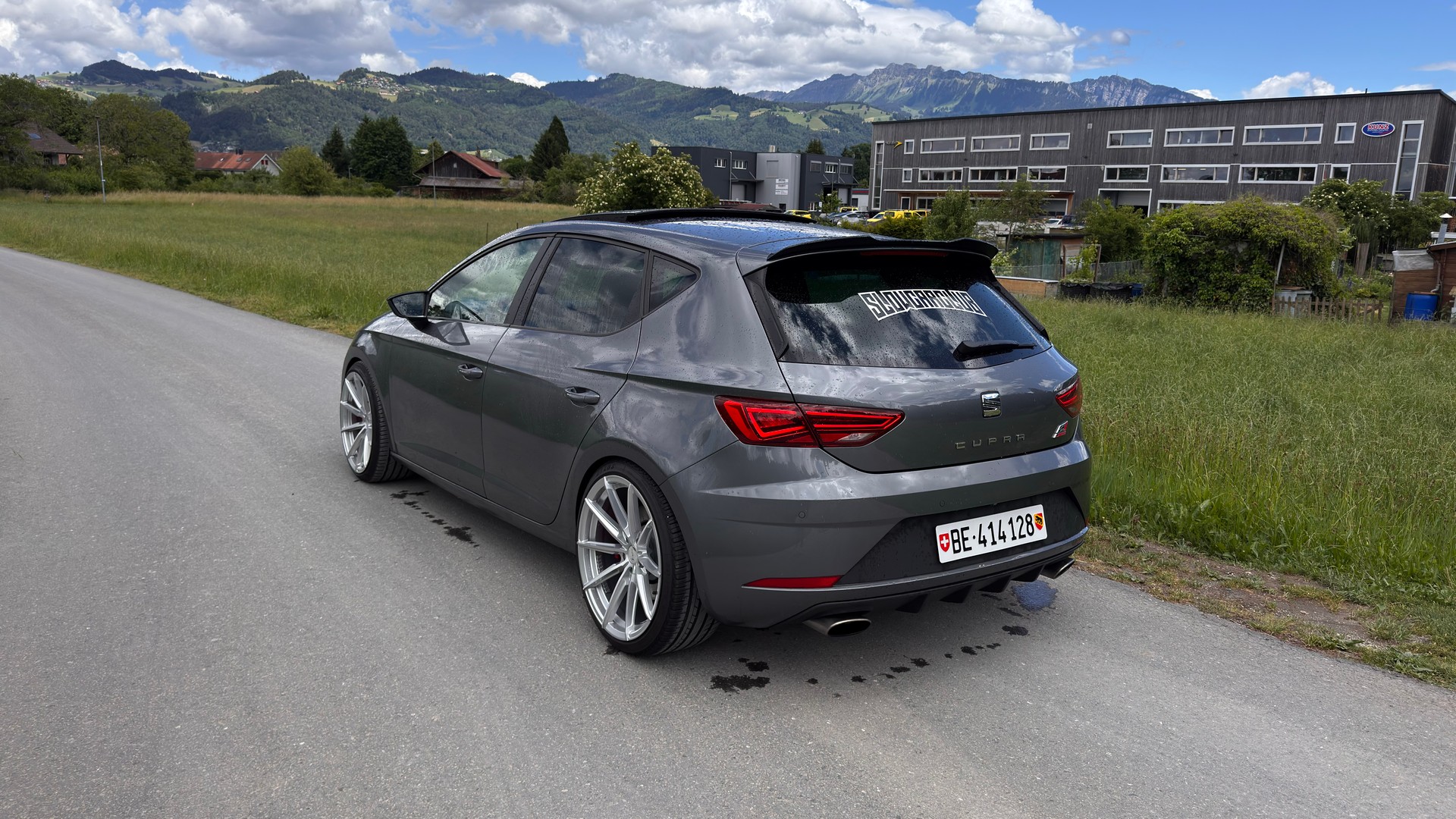 SEAT 2.0 TSI 300 Cupra DSG-image-3
