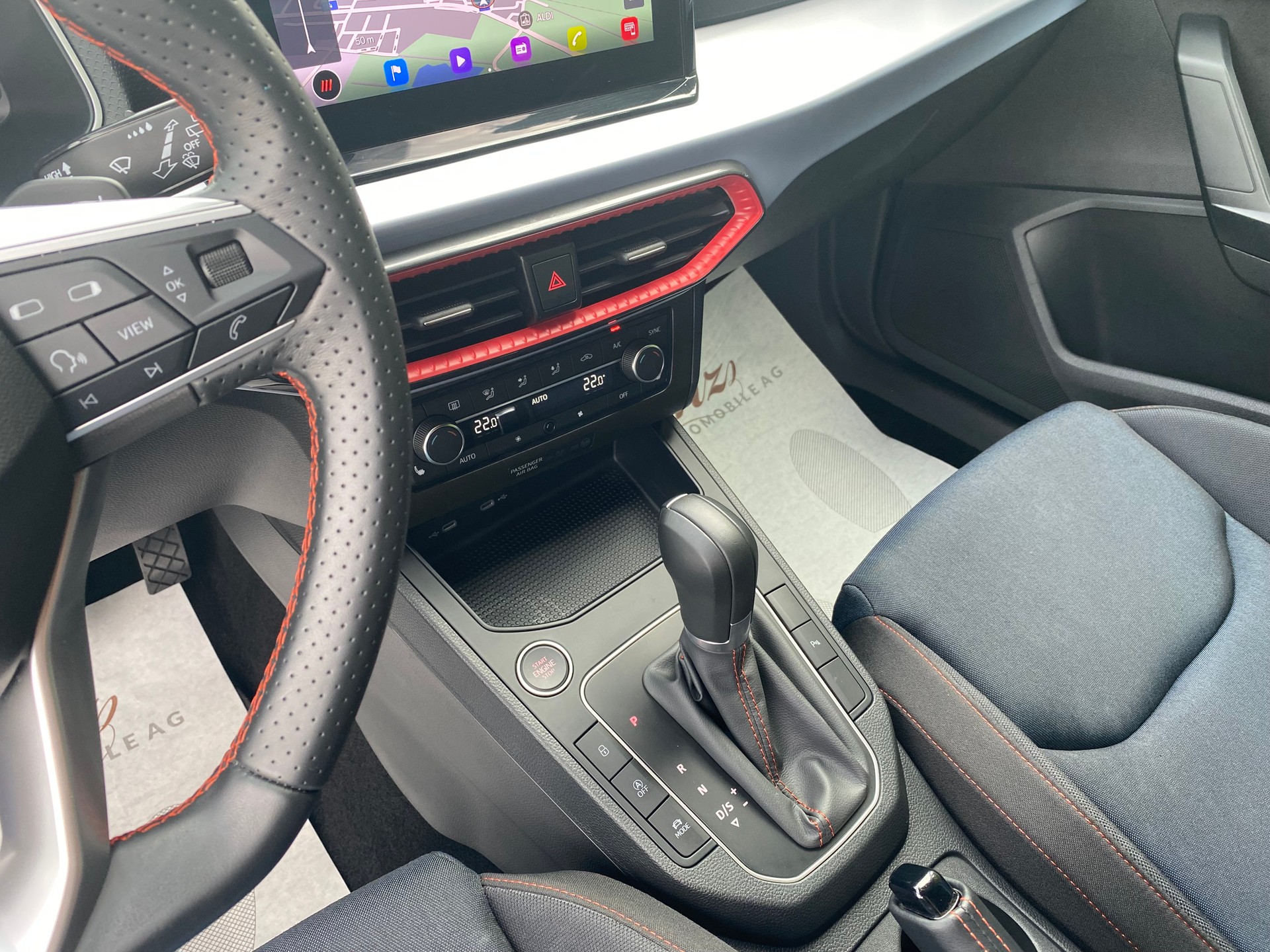 SEAT Ibiza 1.0 EcoTSI 110PS FR DSG Top-Ausstattung **Saphirblau-Metallic**-image-13