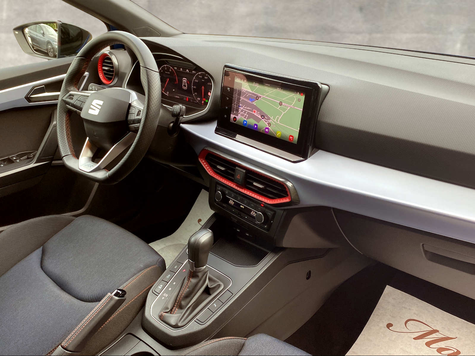 SEAT Ibiza 1.0 EcoTSI 110PS FR DSG Top-Ausstattung **Saphirblau-Metallic**-image-9